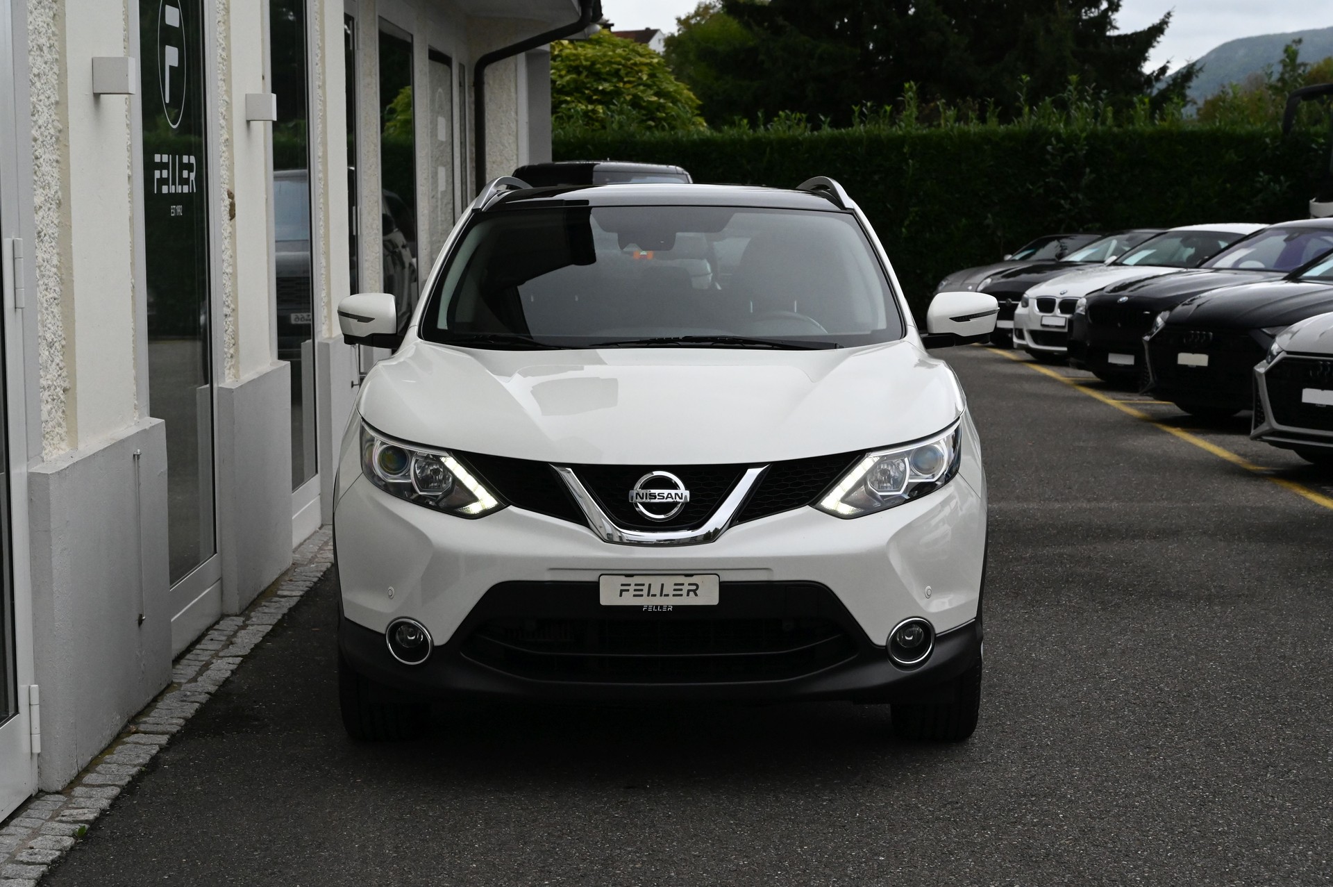 NISSAN Qashqai 1.6 dCi tekna ALL-MODE 4x4-showroom-element-2