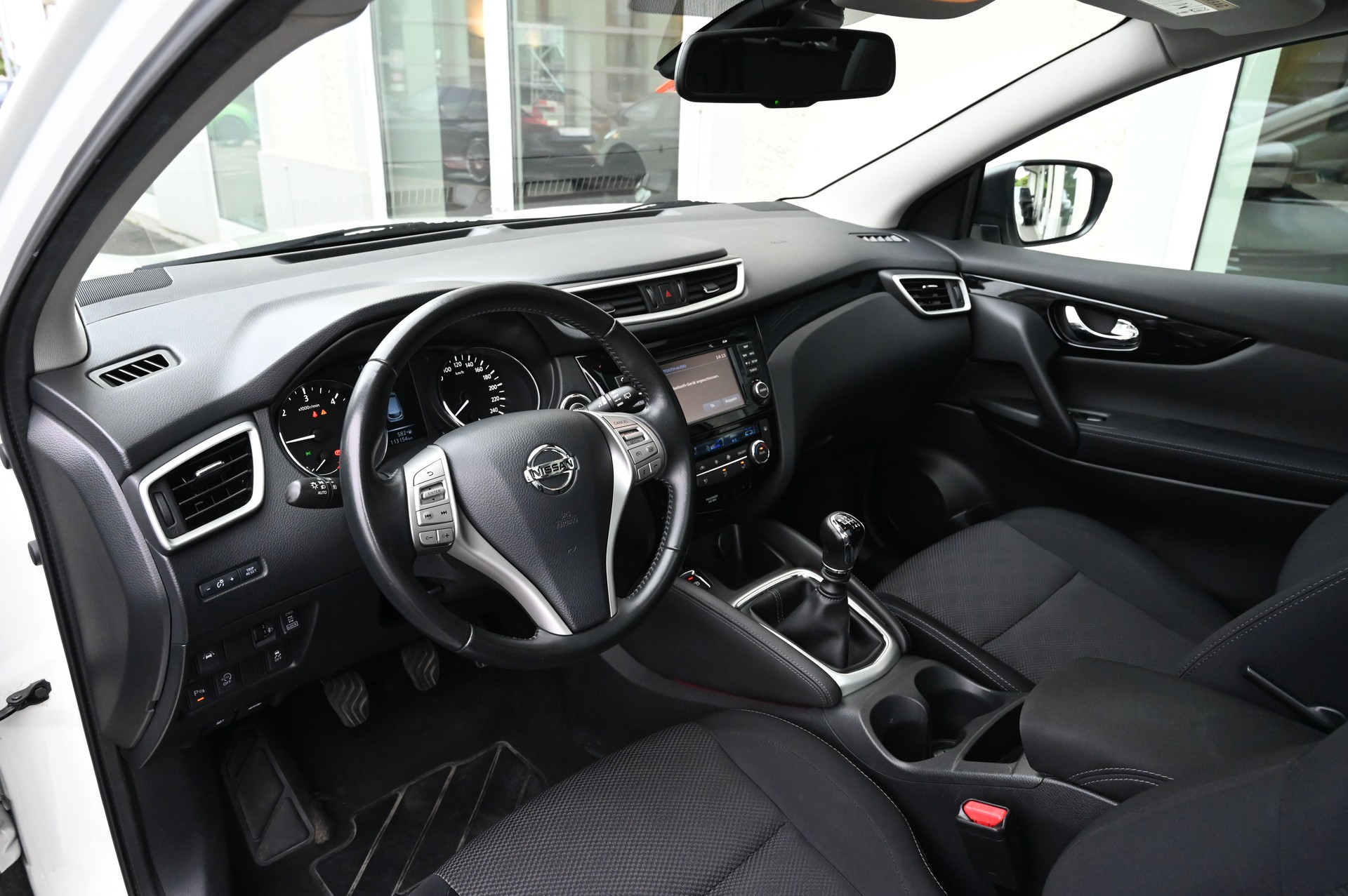 NISSAN Qashqai 1.6 dCi tekna ALL-MODE 4x4-image-9
