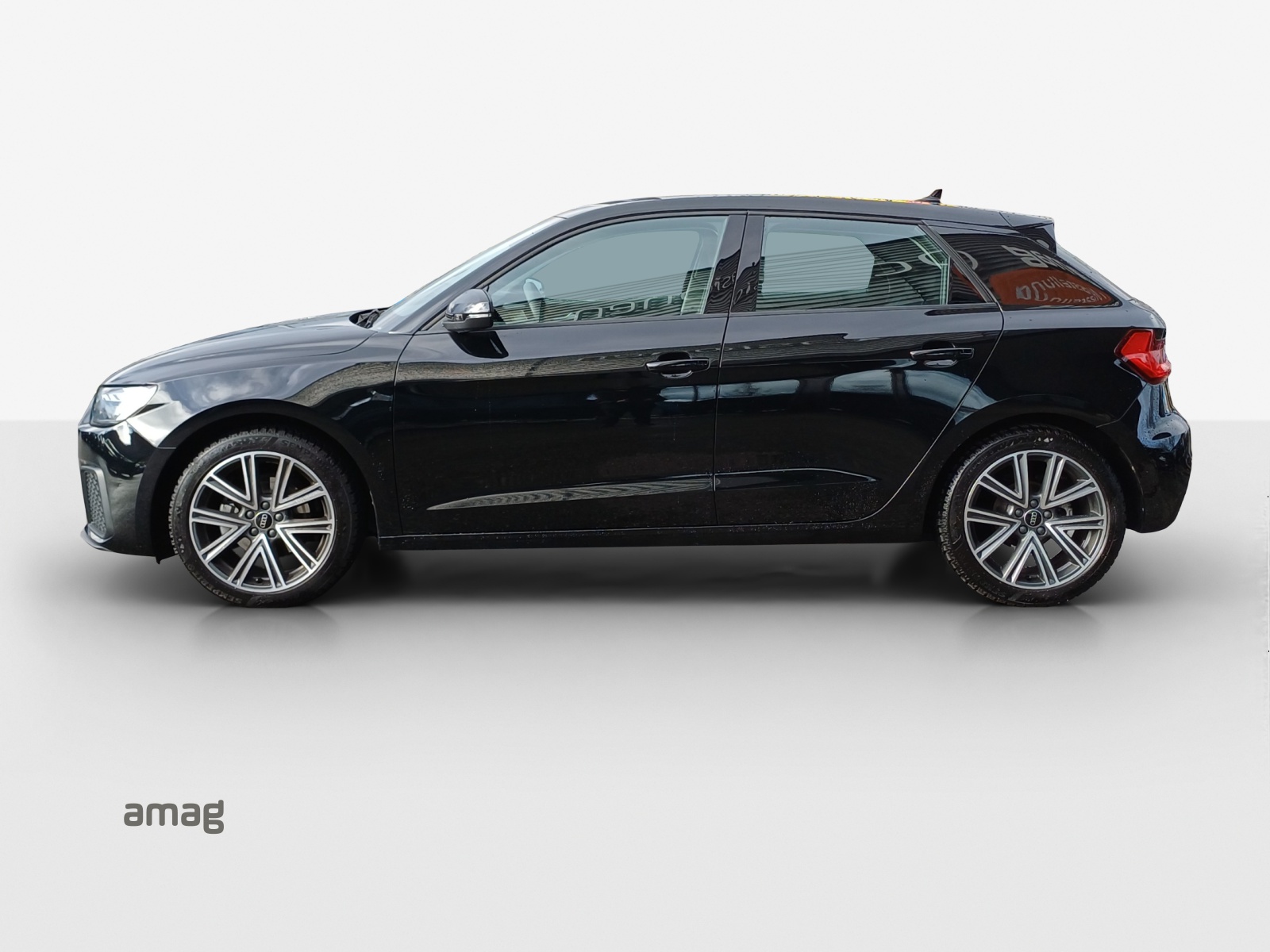 AUDI A1 Sportback 30 TFSI Attraction S-tronic-image-1