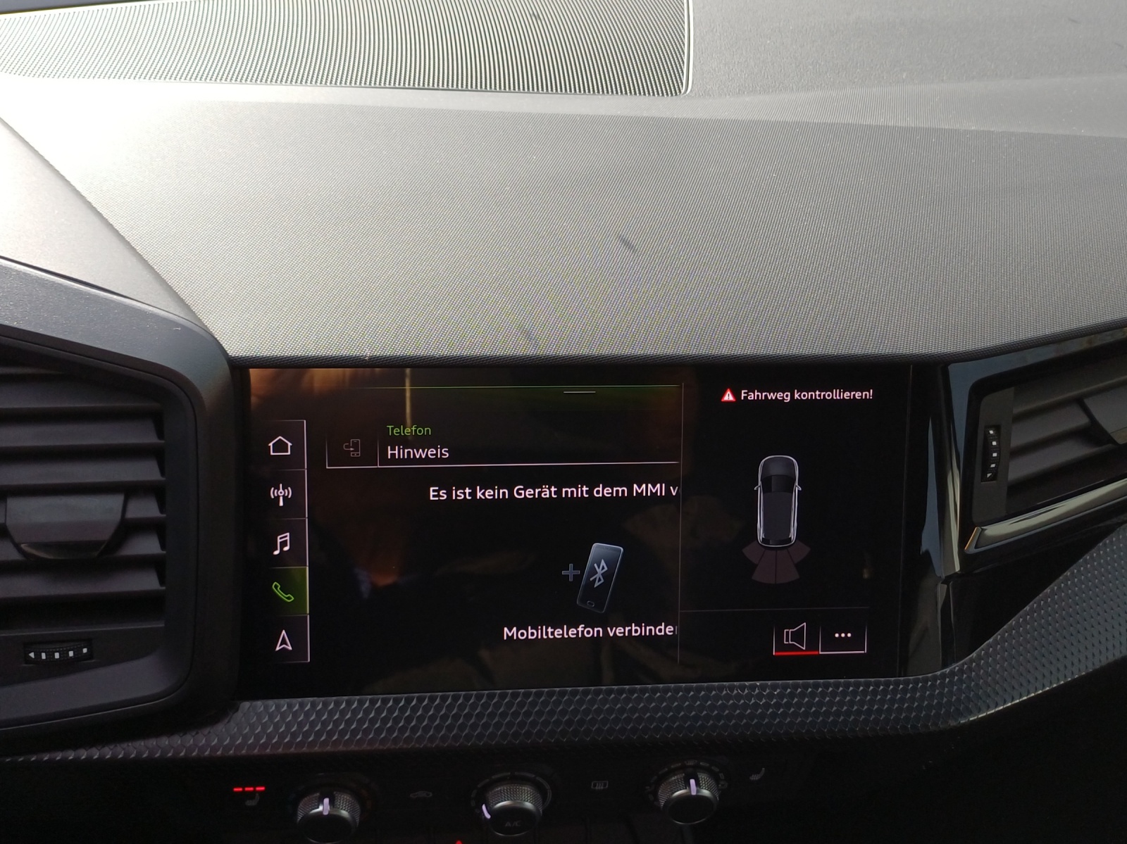 AUDI A1 Sportback 30 TFSI Attraction S-tronic-image-14