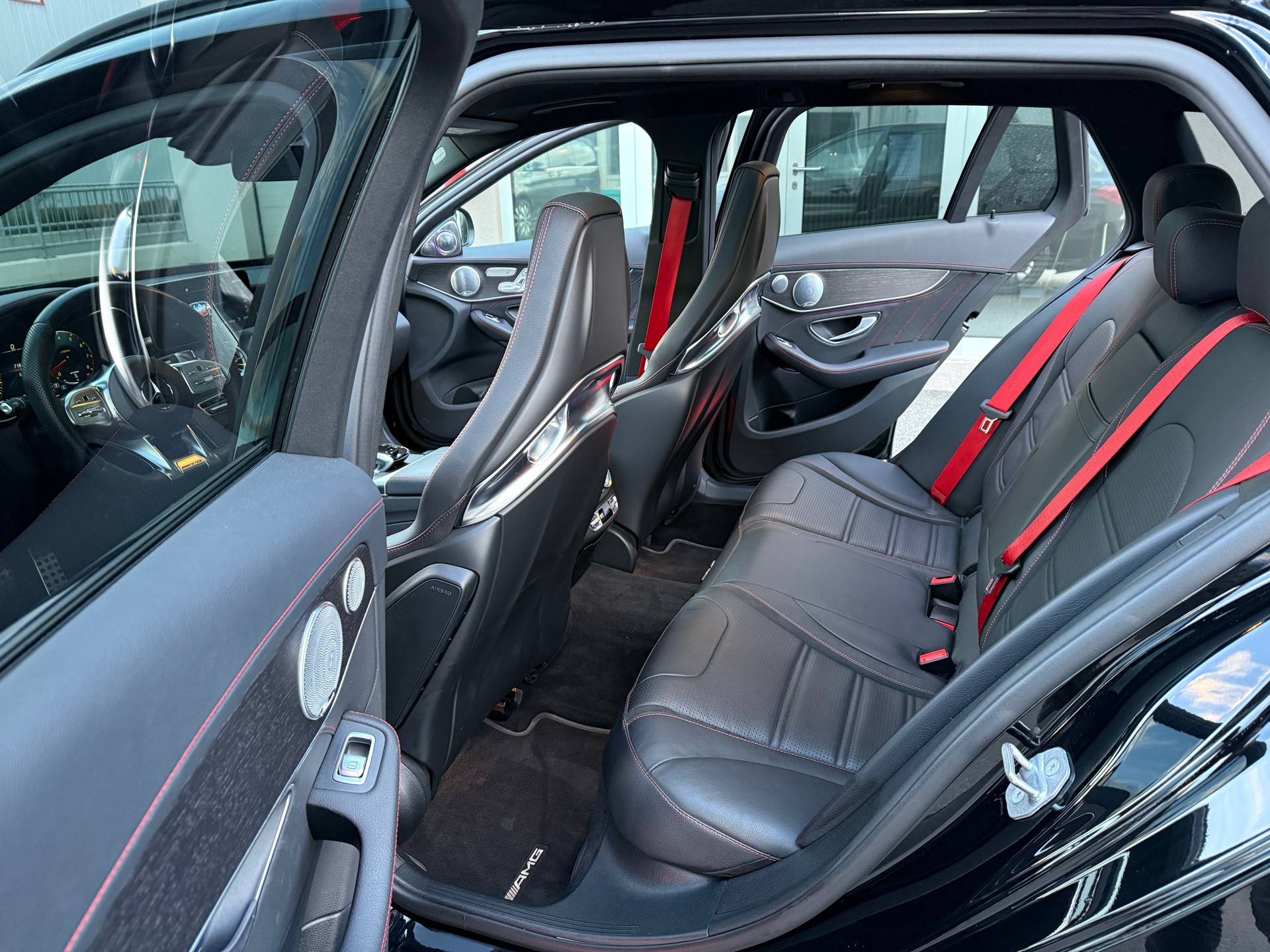 MERCEDES-BENZ C 43 AMG 4Matic 9G-Tronic-image-11