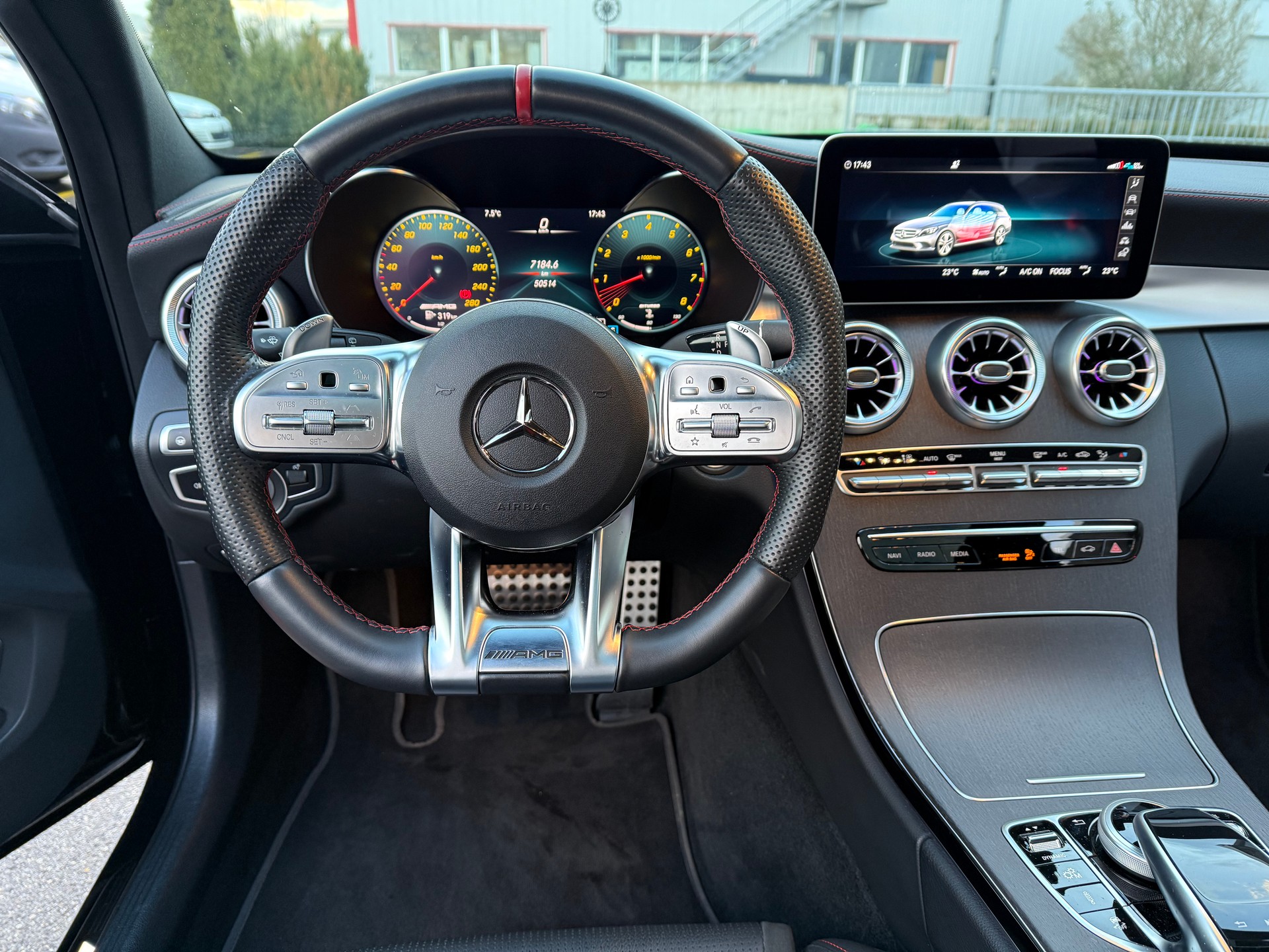 MERCEDES-BENZ C 43 AMG 4Matic 9G-Tronic-image-13