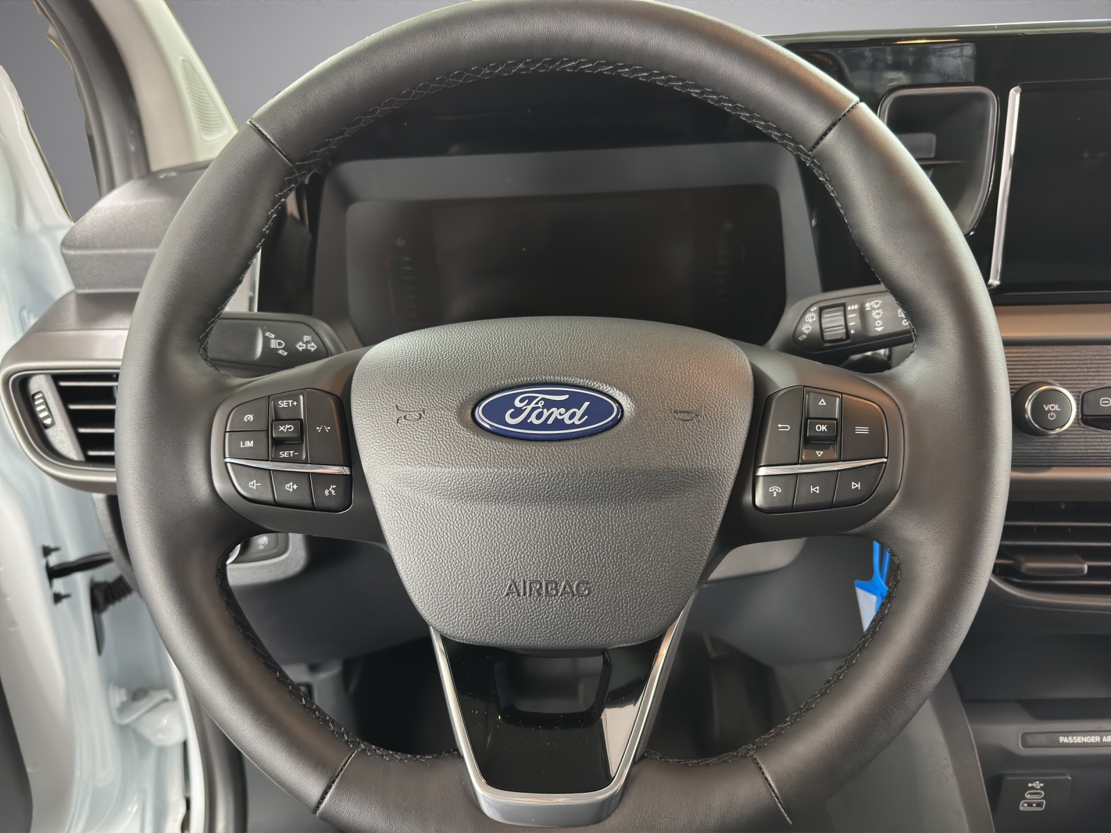 FORD Transit Courier van 1.0 EcoBoo-image-5
