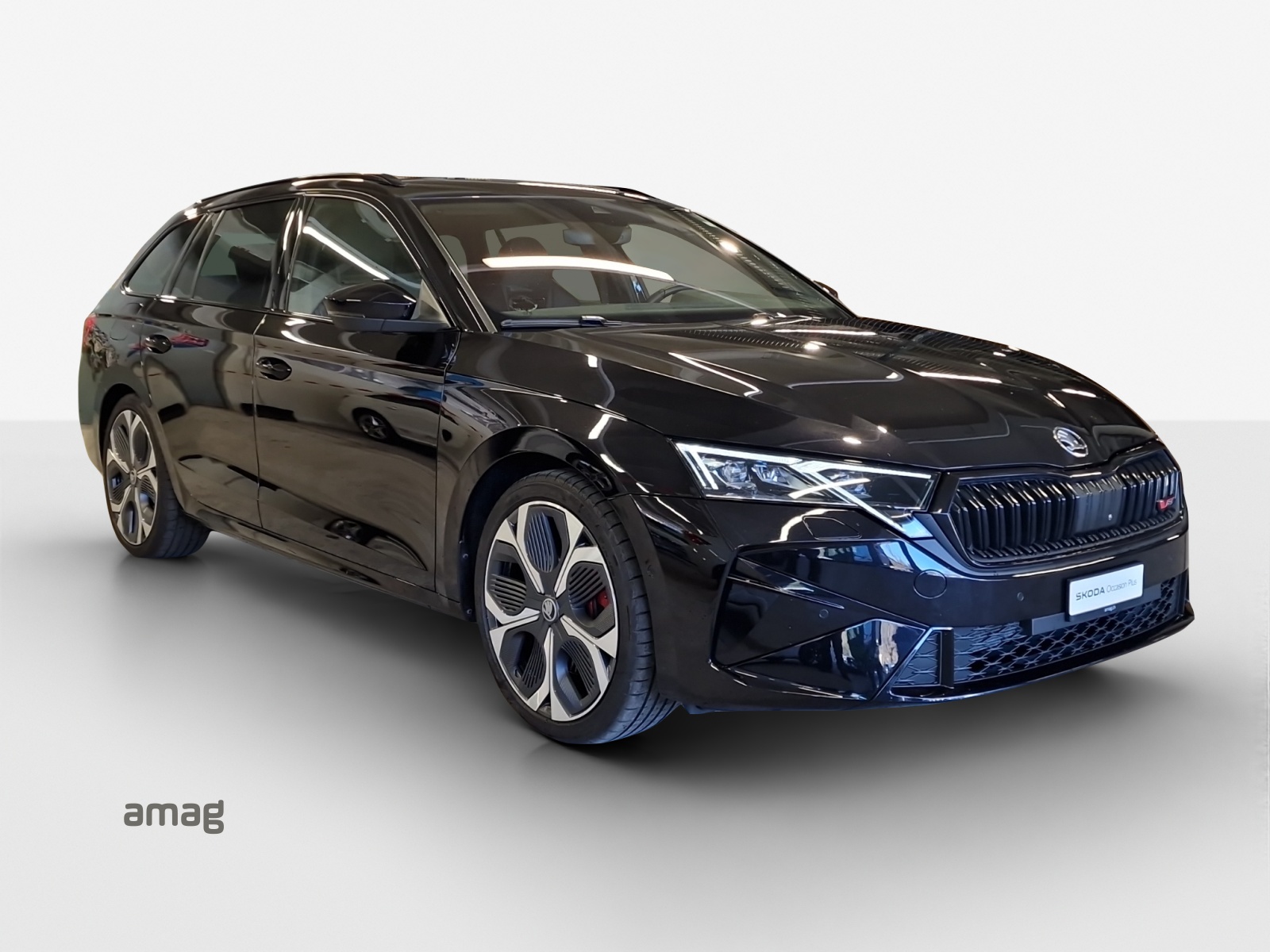 SKODA Octavia Combi 2.0 TSI DSG RS-image-5