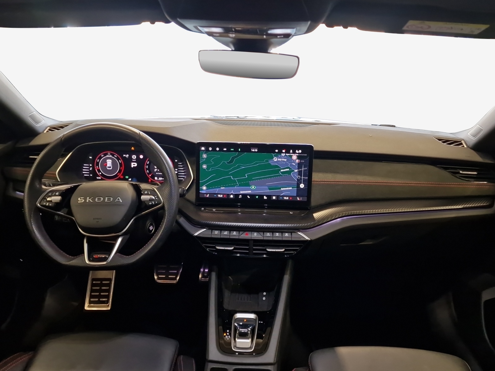 SKODA Octavia Combi 2.0 TSI DSG RS-image-8