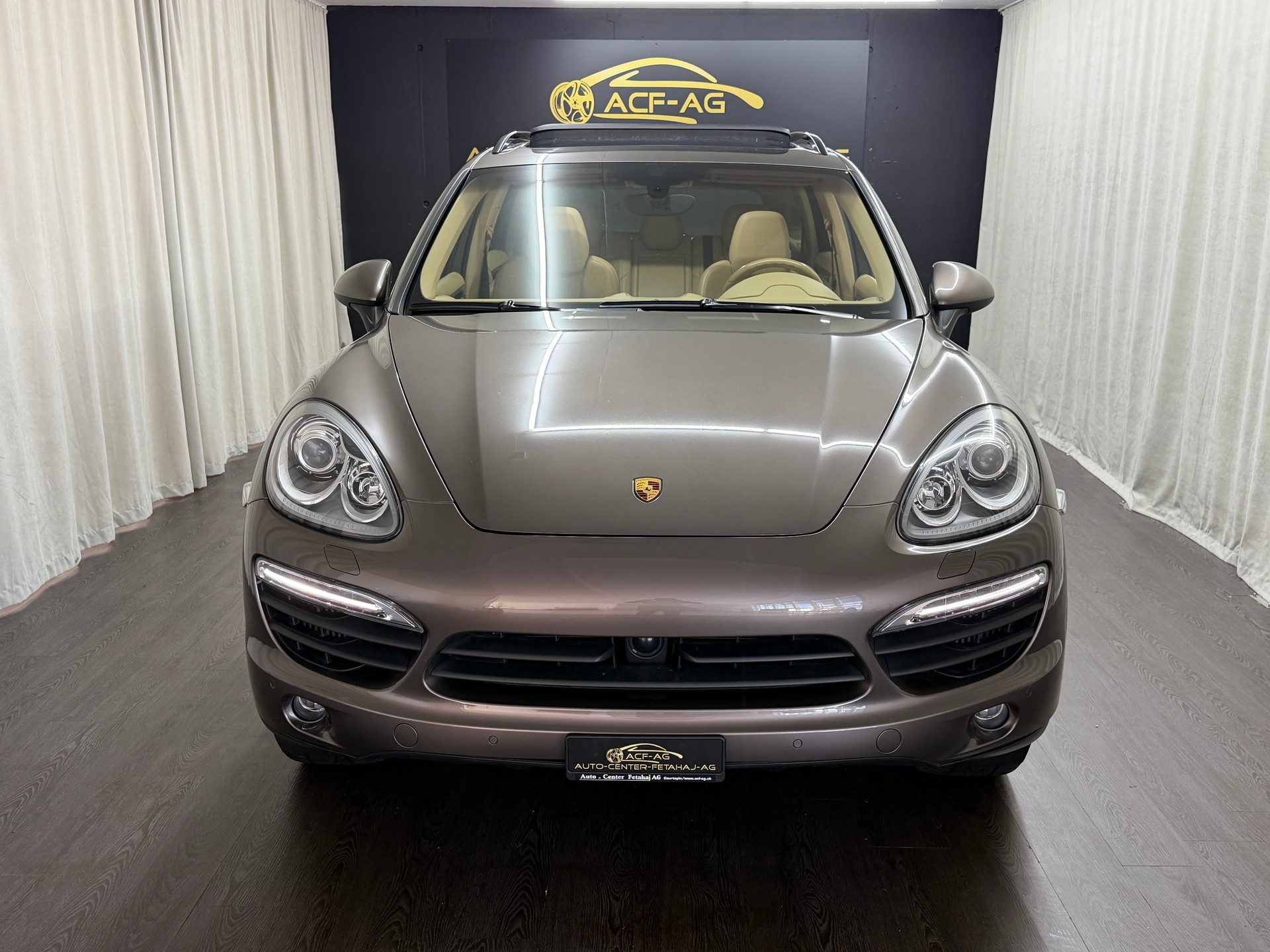 PORSCHE Cayenne S Diesel-image-1