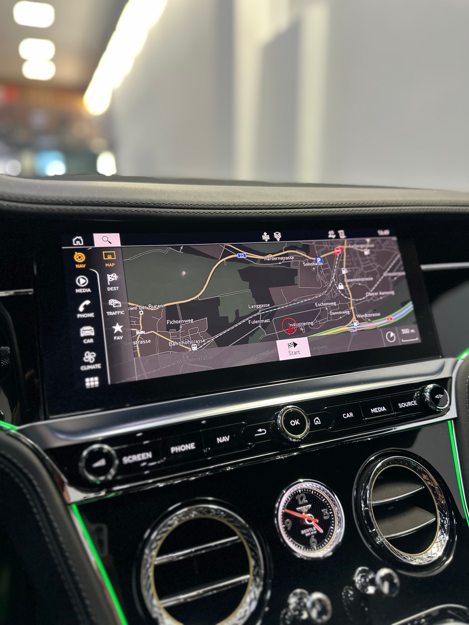 BENTLEY Continental GT 6.0 W12-image-16