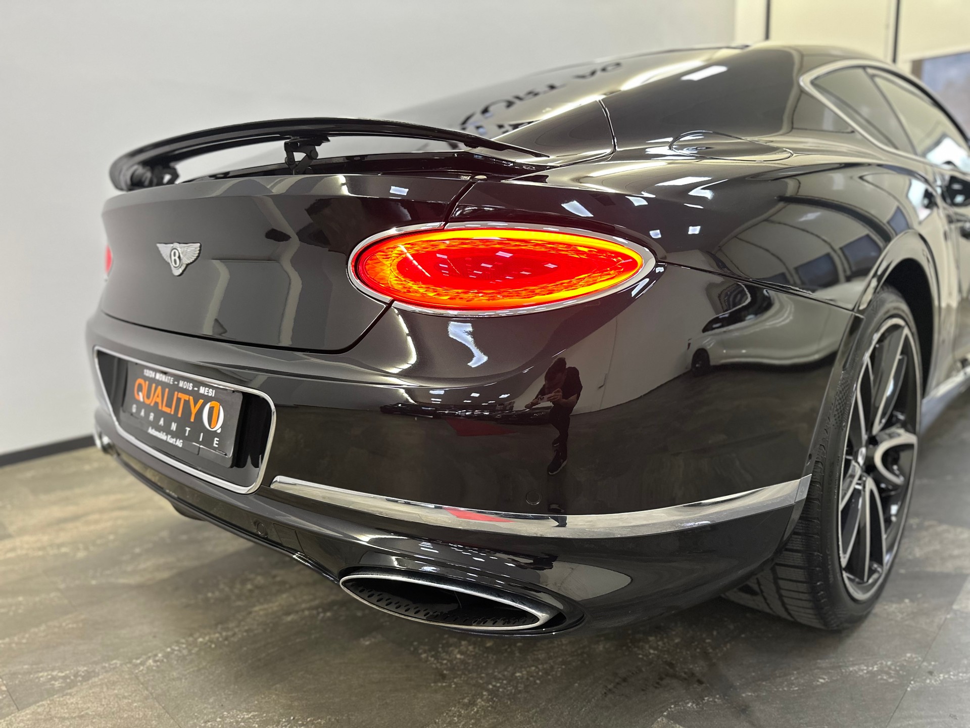 BENTLEY Continental GT 6.0 W12-image-10