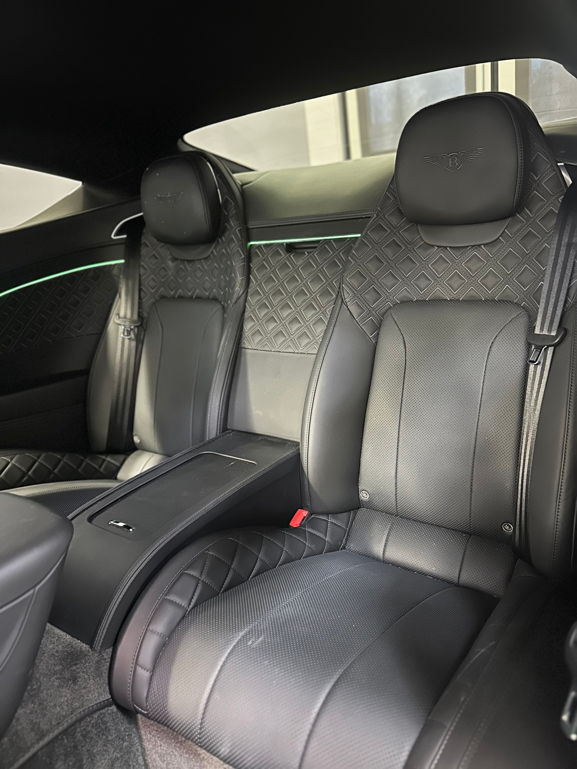 BENTLEY Continental GT 6.0 W12-image-19