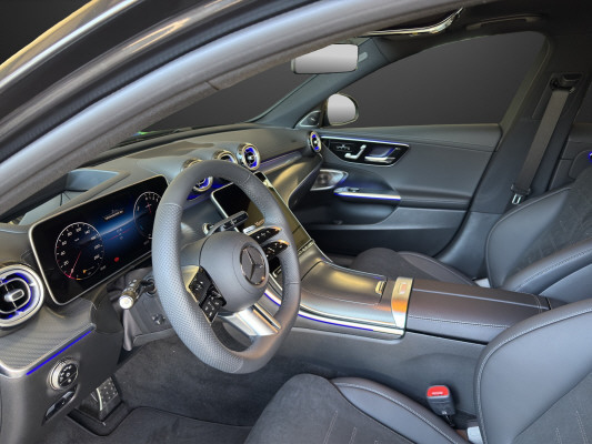 MERCEDES-BENZ C 300e 4Matic AMG Line-image-5