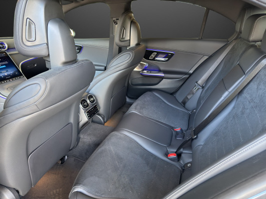 MERCEDES-BENZ C 300e 4Matic AMG Line-image-6