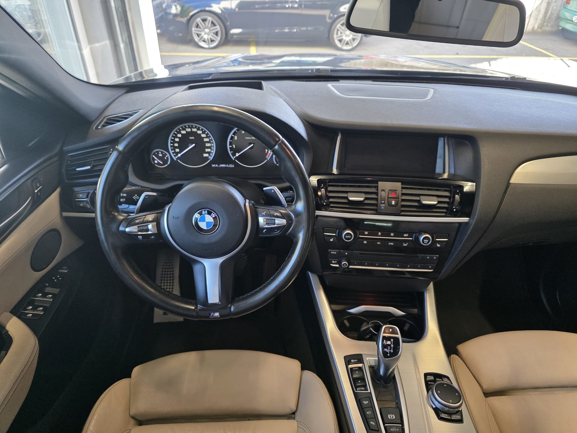 BMW X4 M 40i Steptronic-image-11