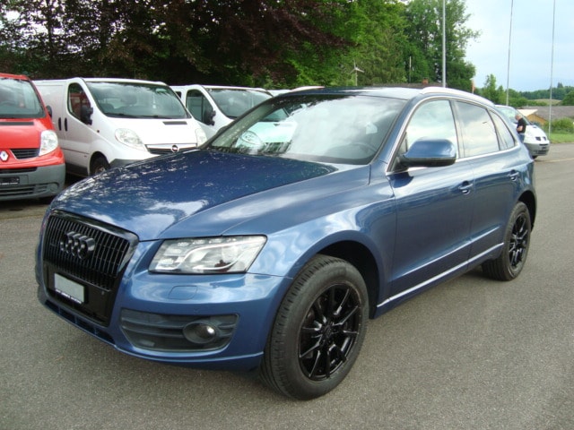 AUDI Q5 2.0 TDI quattro-image-0