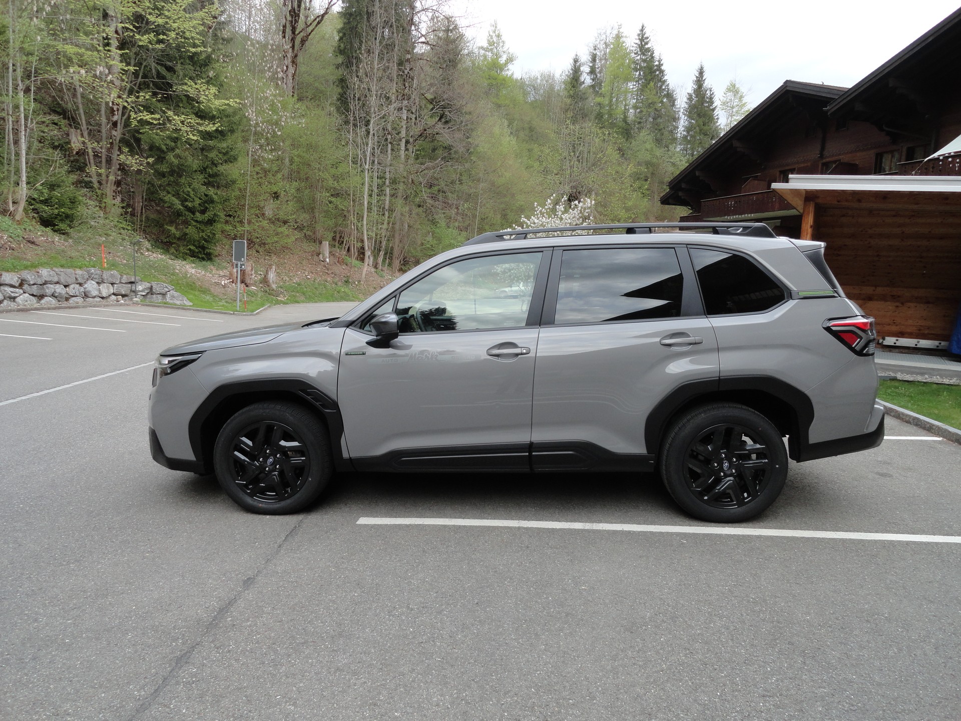 SUBARU Forester 2.0i e-Boxer Sport Lineartronic-showroom-element-1