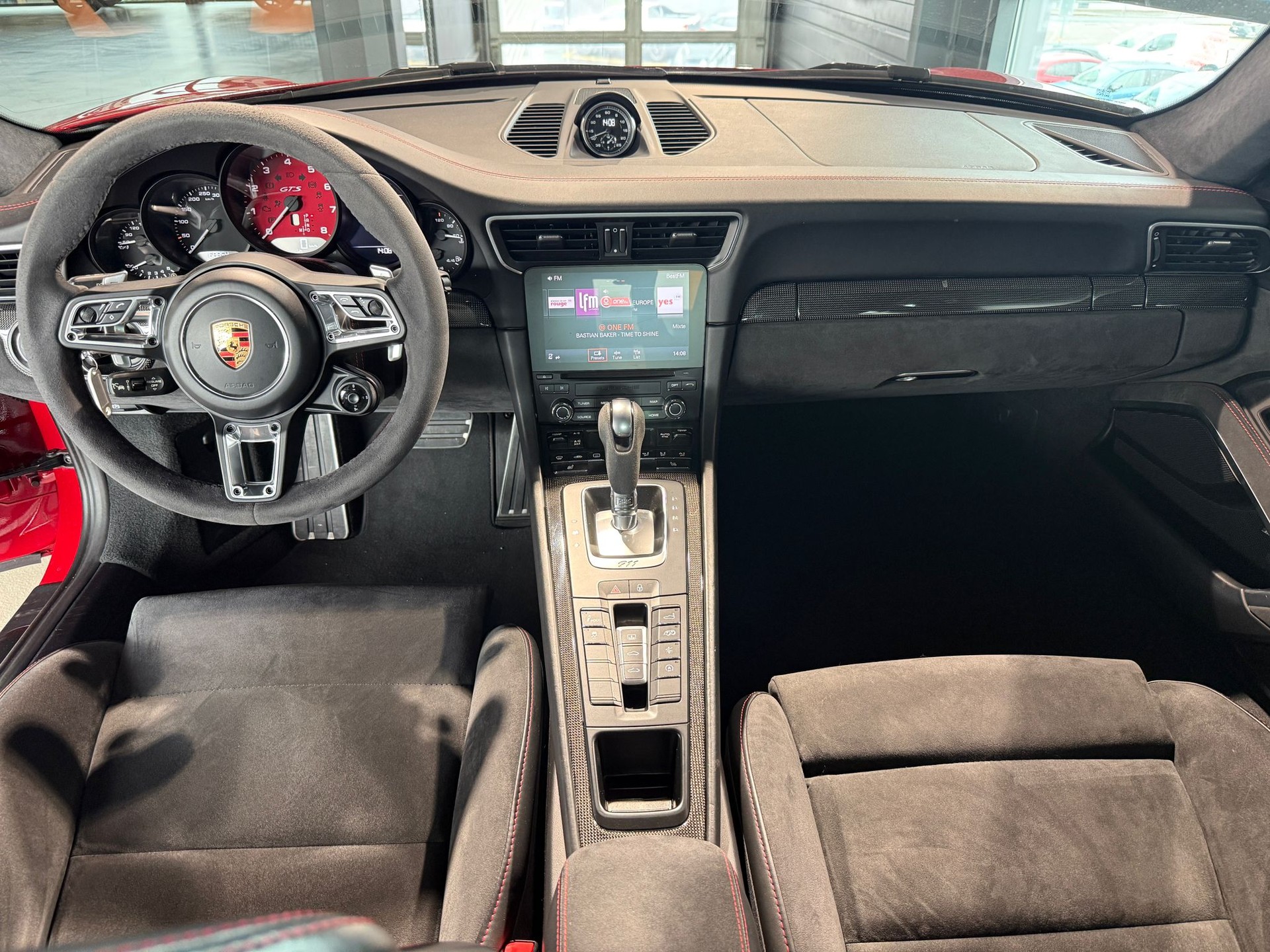 PORSCHE 911 Carrera GTS PDK-image-9