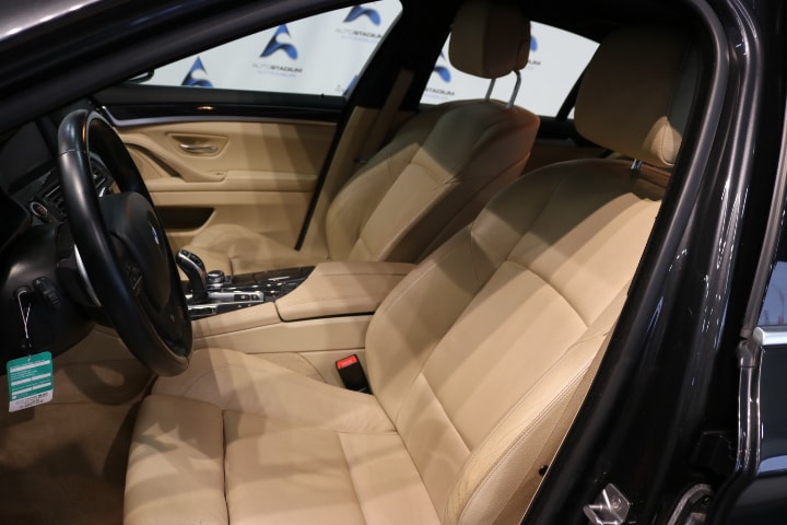BMW 528i xDrive Steptronic-image-4