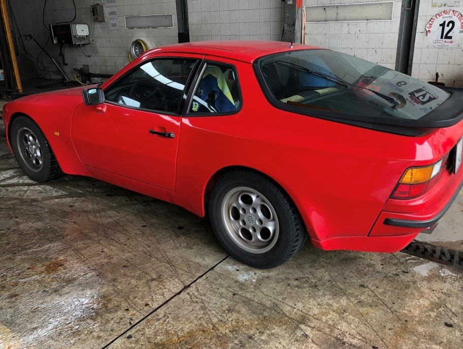 PORSCHE 2.5-image-1