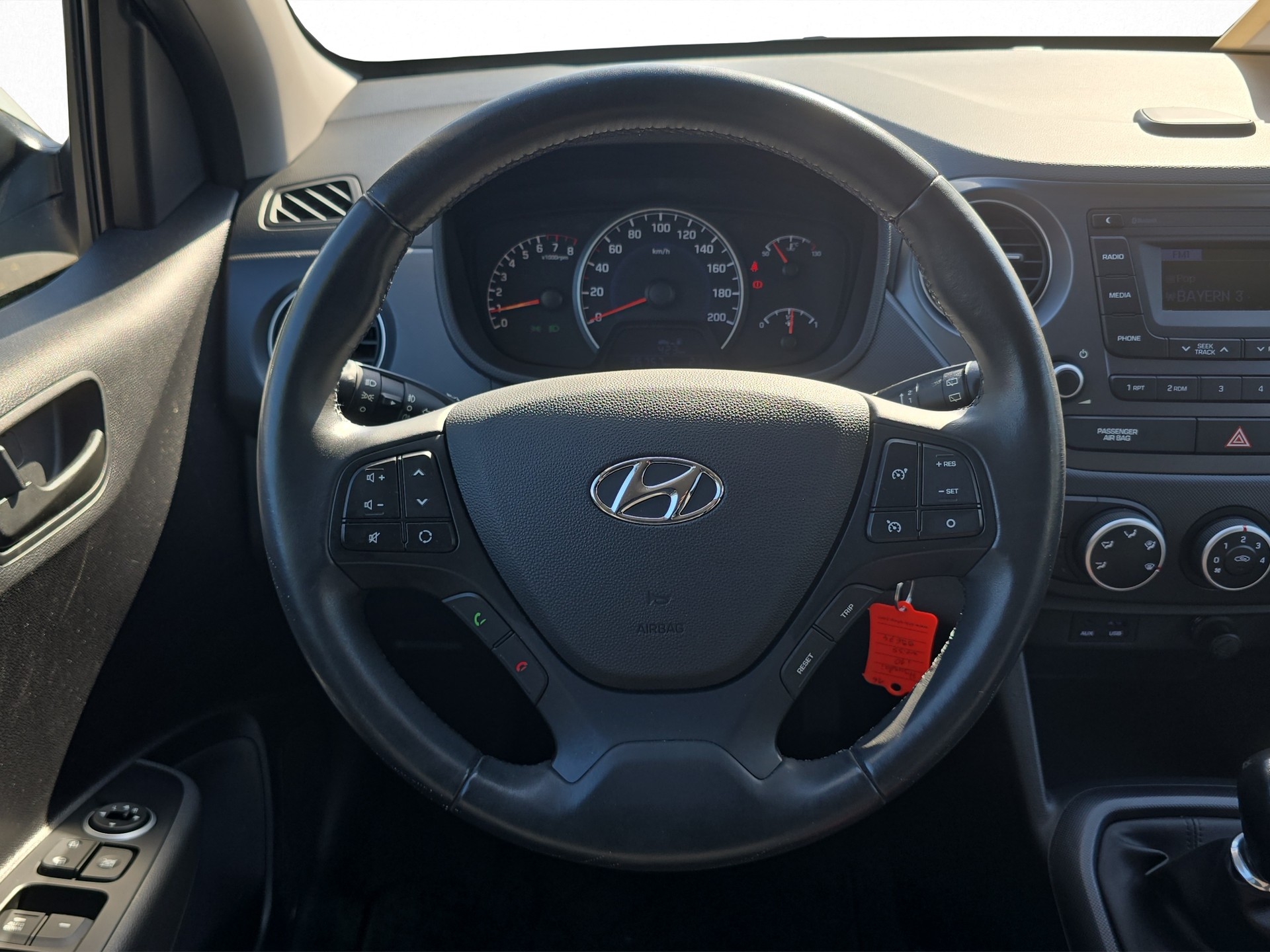 HYUNDAI i10 1.2 Amplia-image-8
