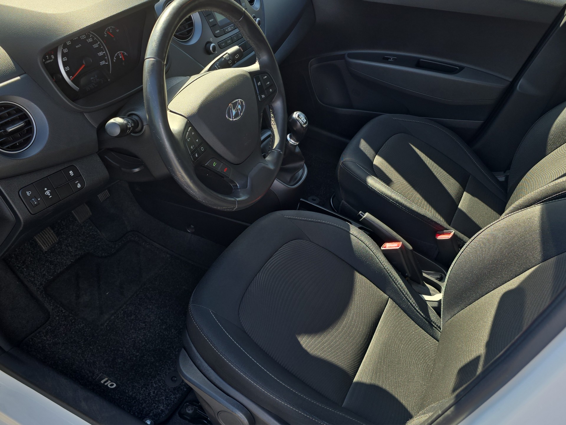 HYUNDAI i10 1.2 Amplia-image-7