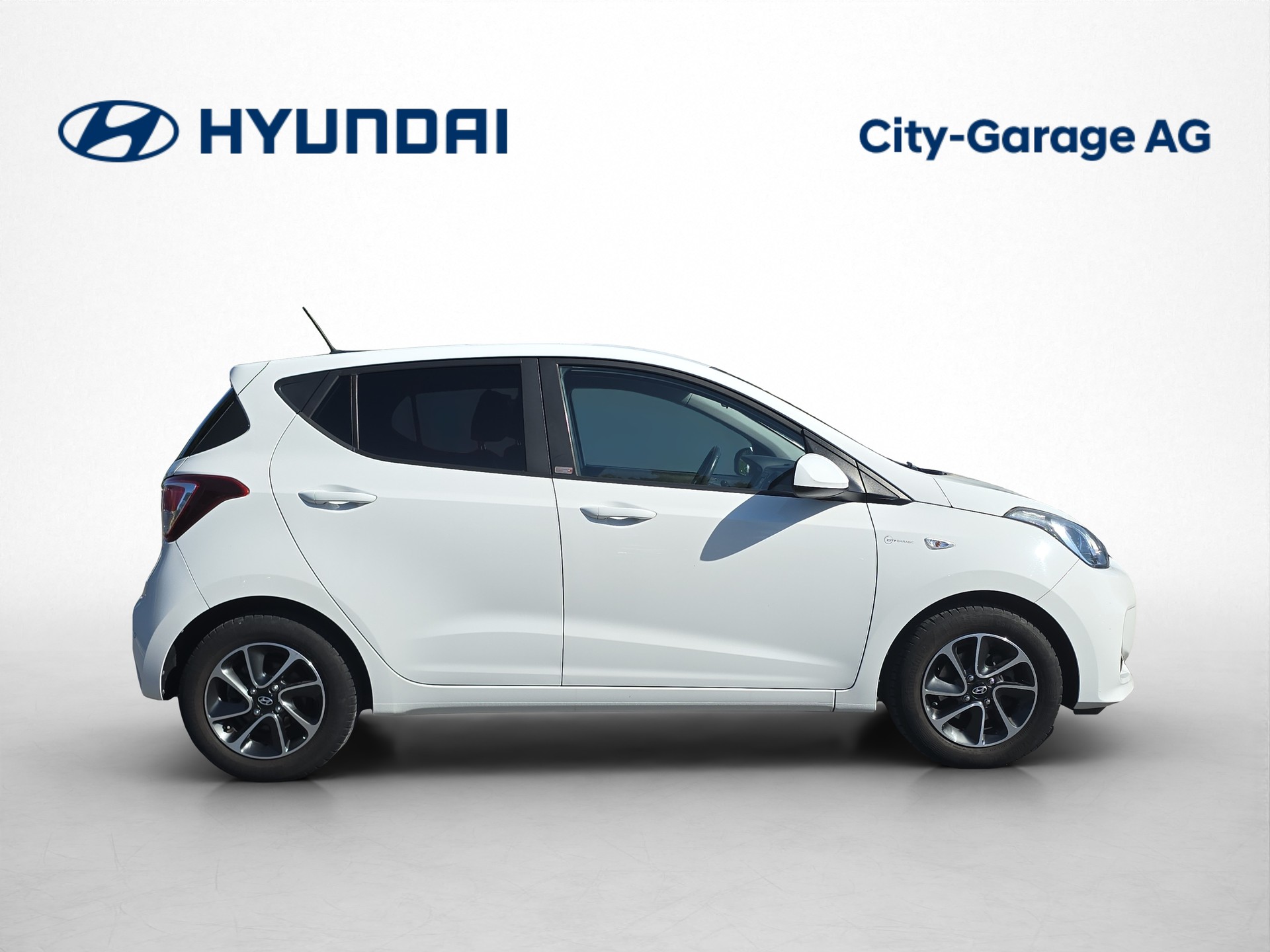 HYUNDAI i10 1.2 Amplia-image-5