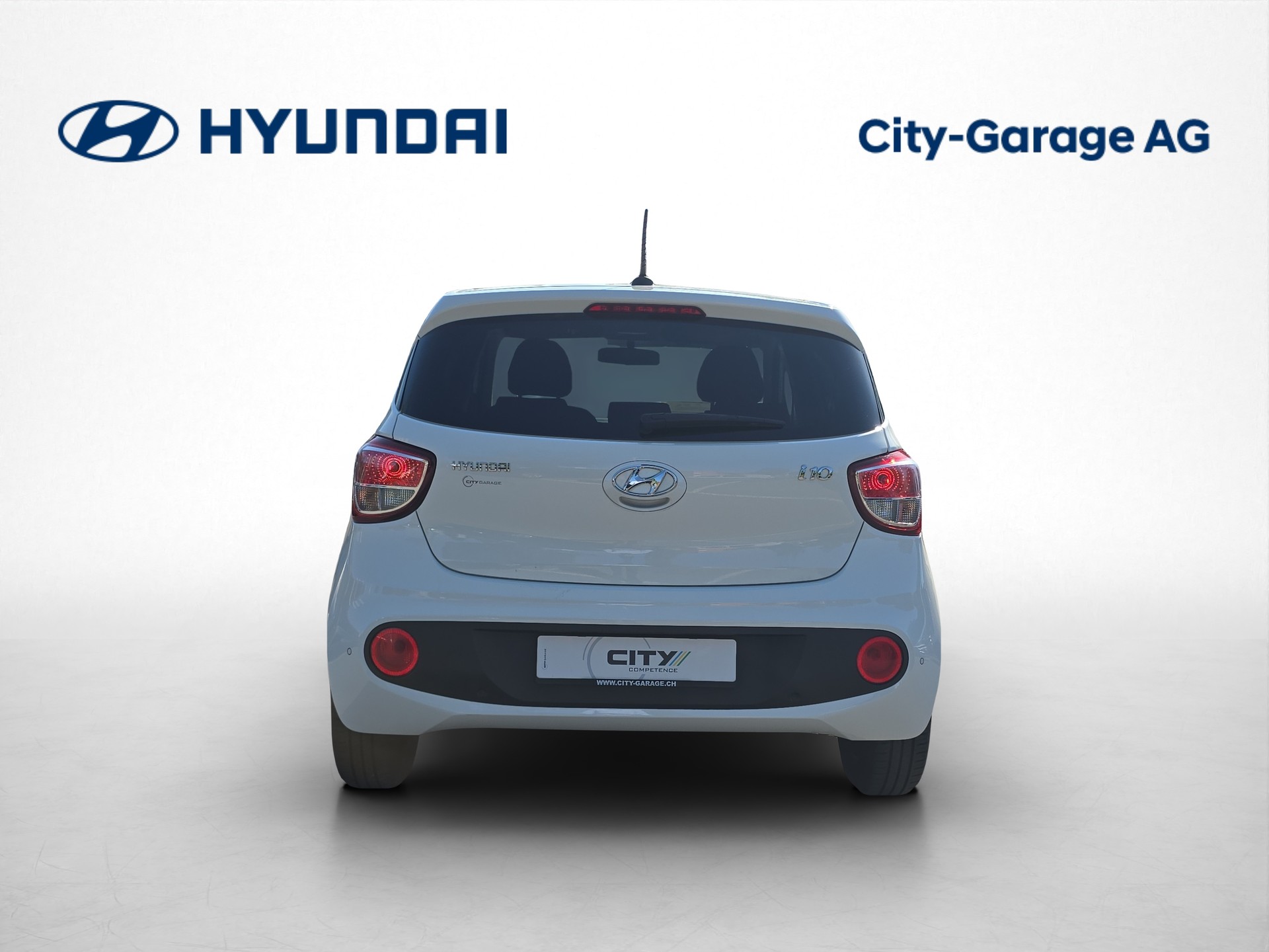 HYUNDAI i10 1.2 Amplia-image-3