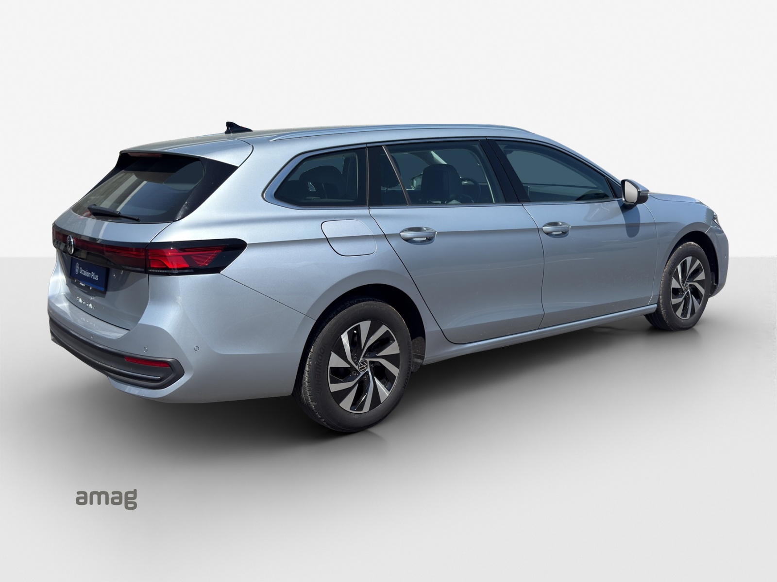 VW Passat Variant 2.0 TDI evo Business DSG-image-4
