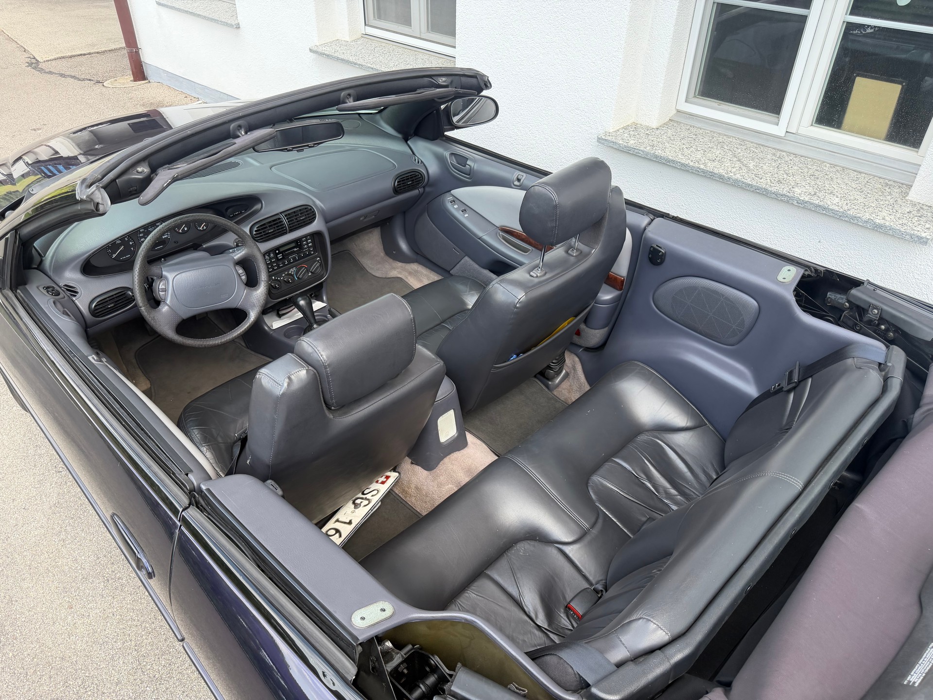 CHRYSLER Stratus 2.5 V6 LX Cabrio-image-6