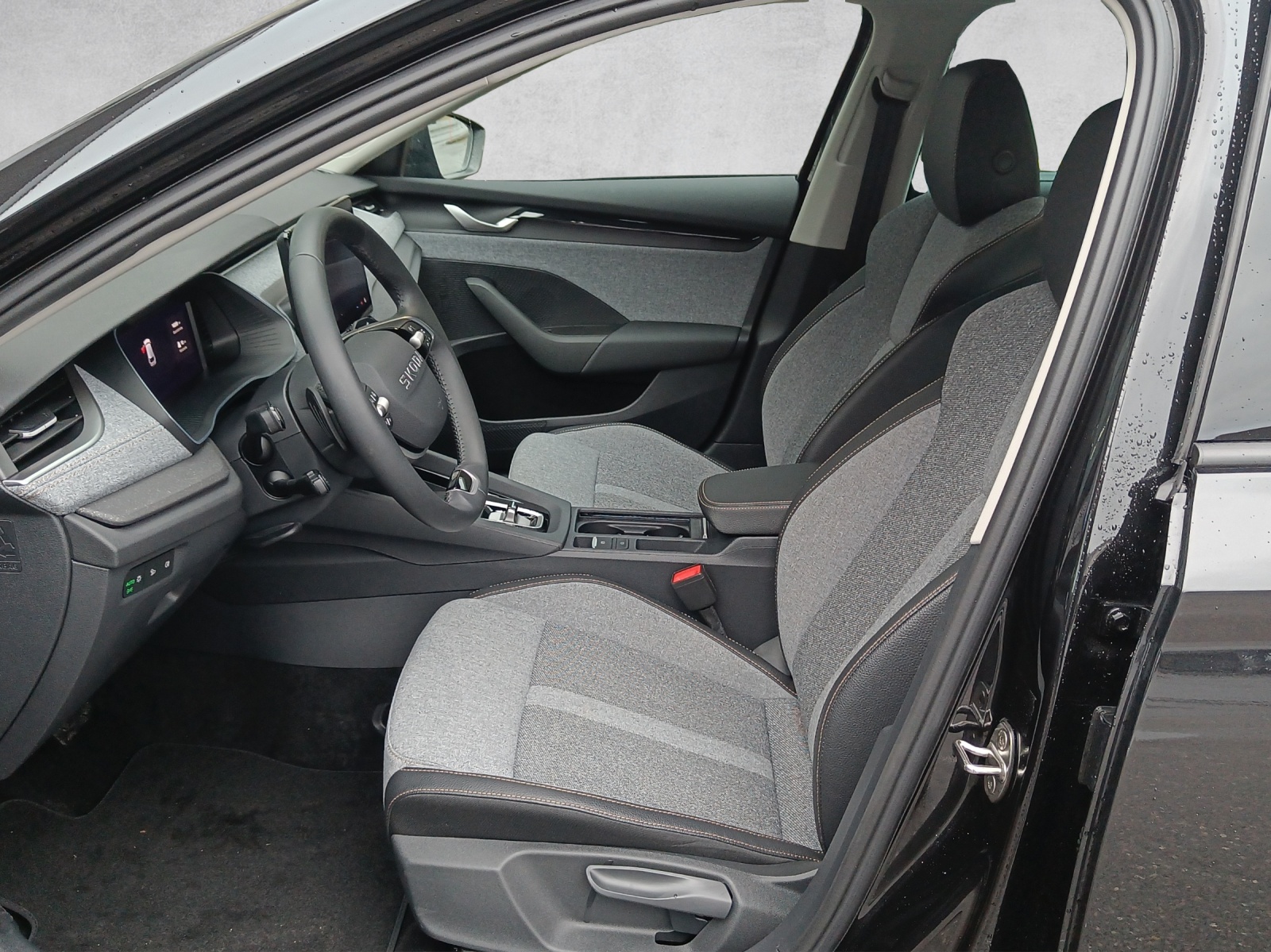 SKODA Octavia Combi 2.0 TSI Selection Tour 4x4 DSG*Matrix*Canton*Head Up*360° Kamera*-image-8