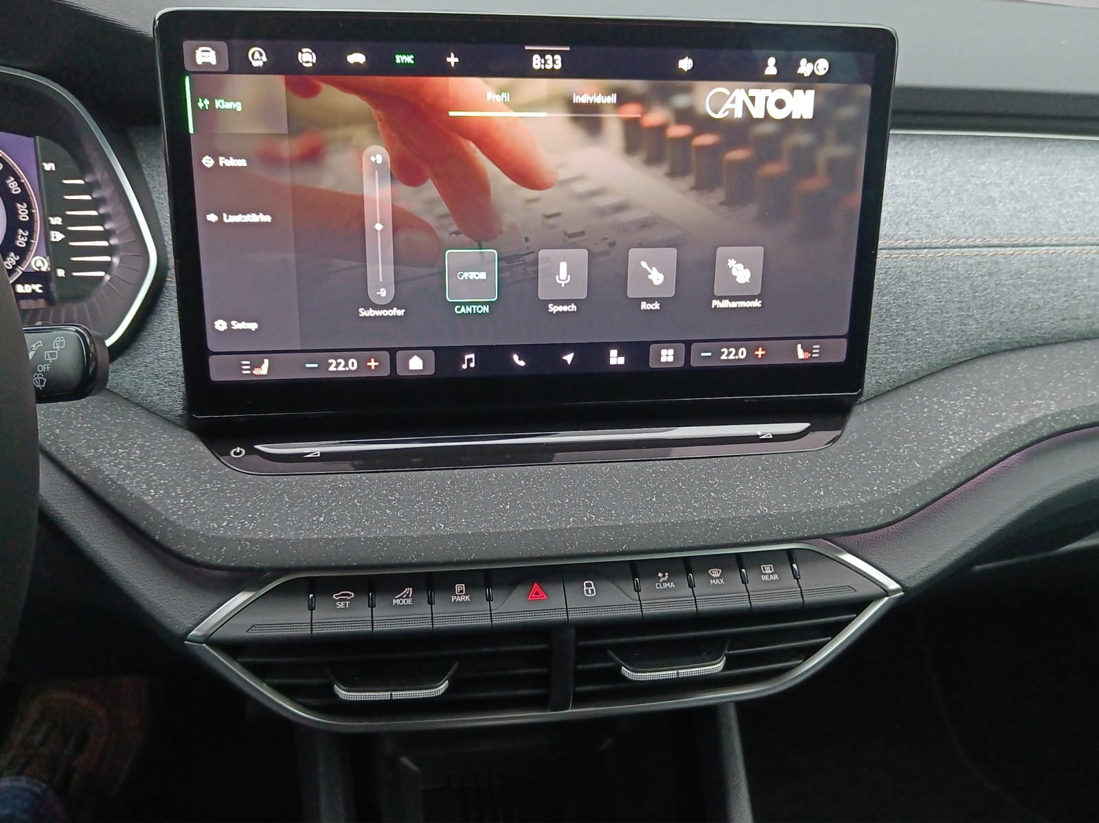 SKODA Octavia Combi 2.0 TSI Selection Tour 4x4 DSG*Matrix*Canton*Head Up*360° Kamera*-image-13