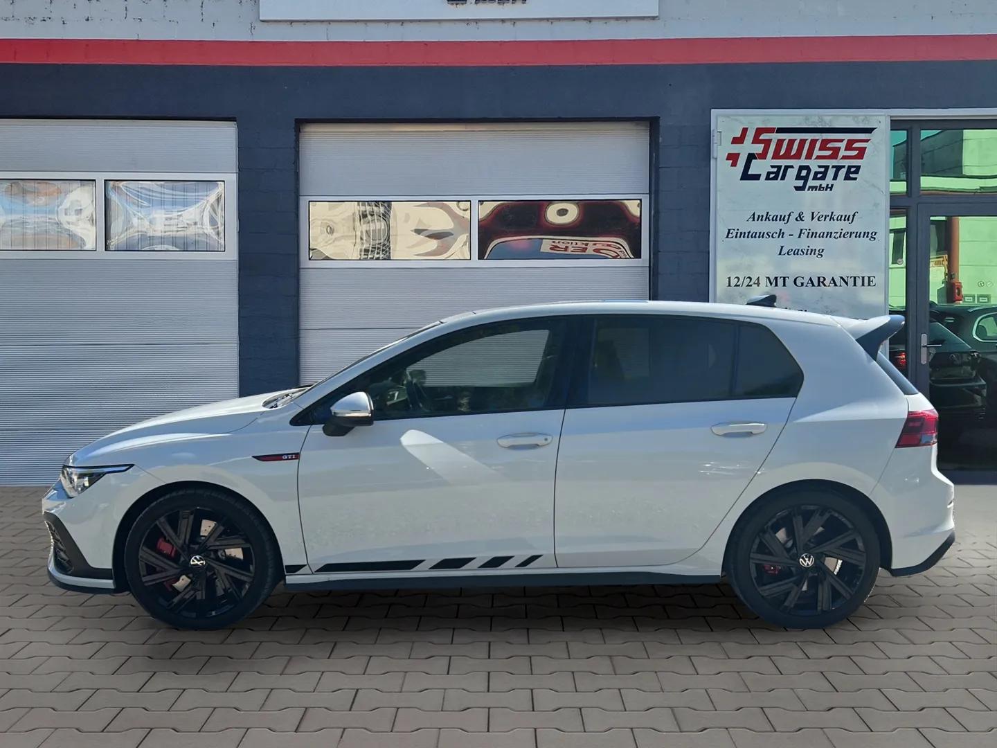 VW Golf 2.0 TSI GTI Clubsport DSG-image-4