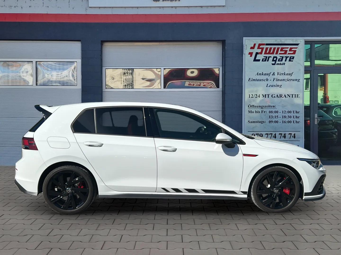 VW Golf 2.0 TSI GTI Clubsport DSG-image-8