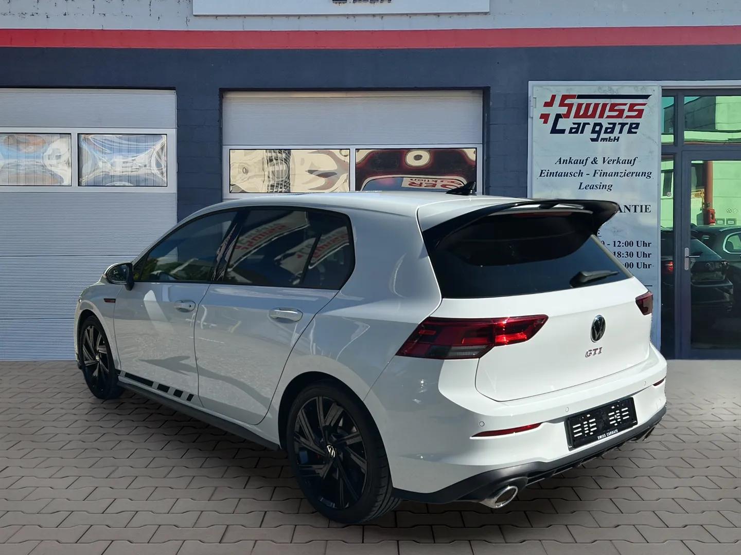 VW Golf 2.0 TSI GTI Clubsport DSG-image-5