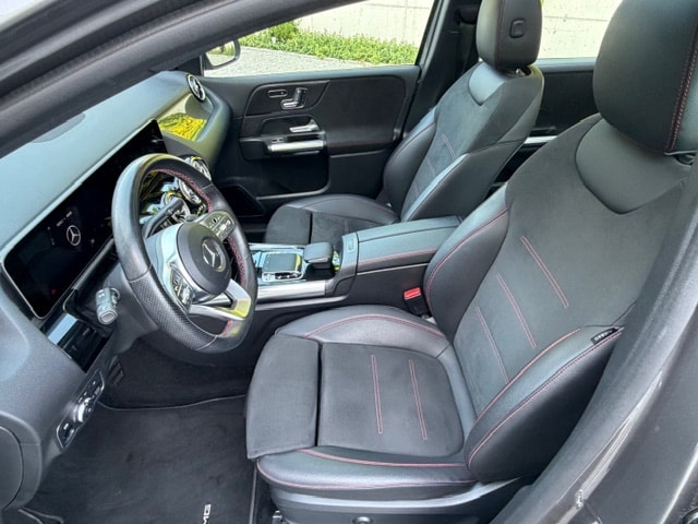 MERCEDES-BENZ B 200 AMG Line-image-5