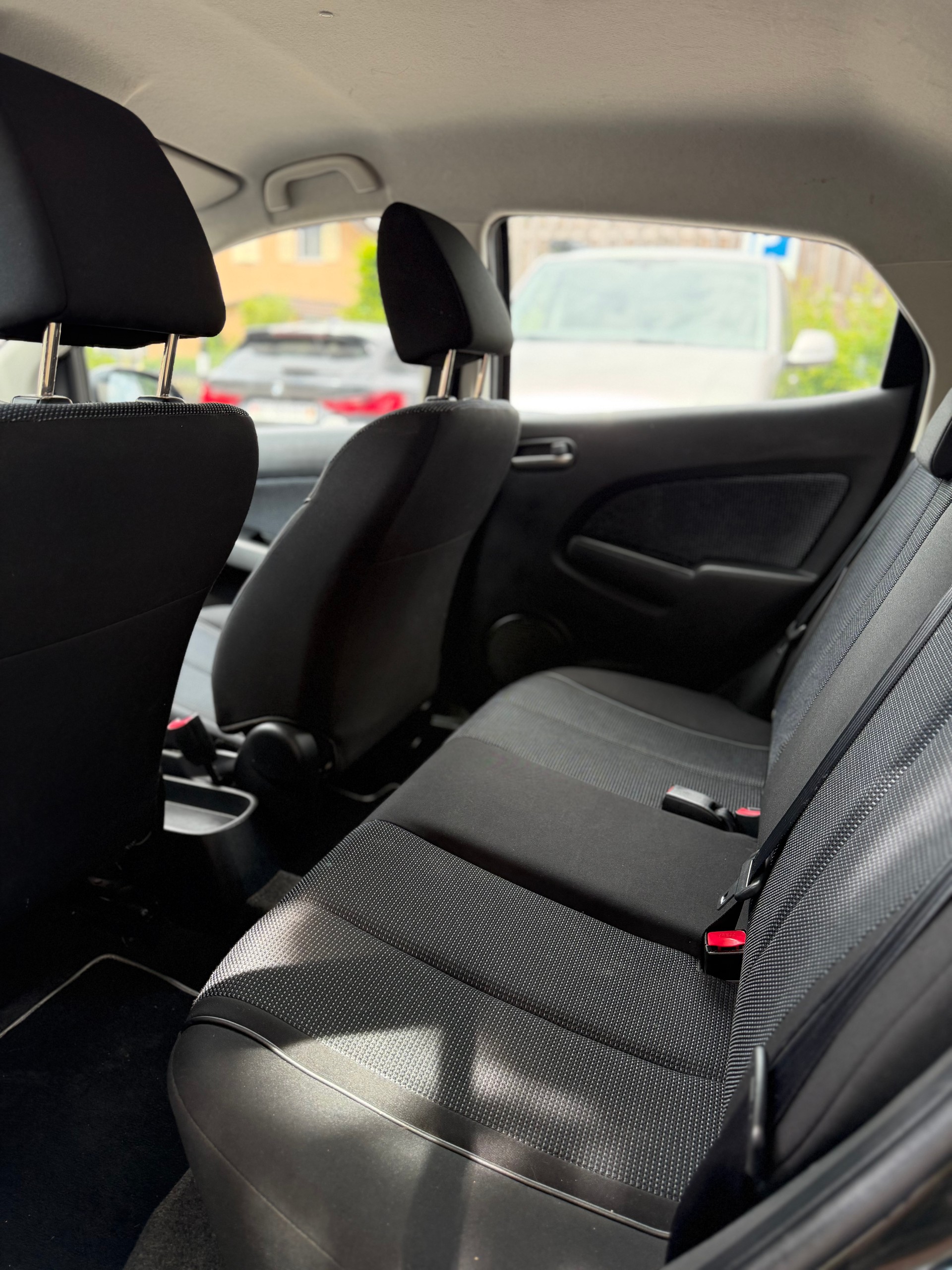 MAZDA 2 1.5i 16V Sport-image-6