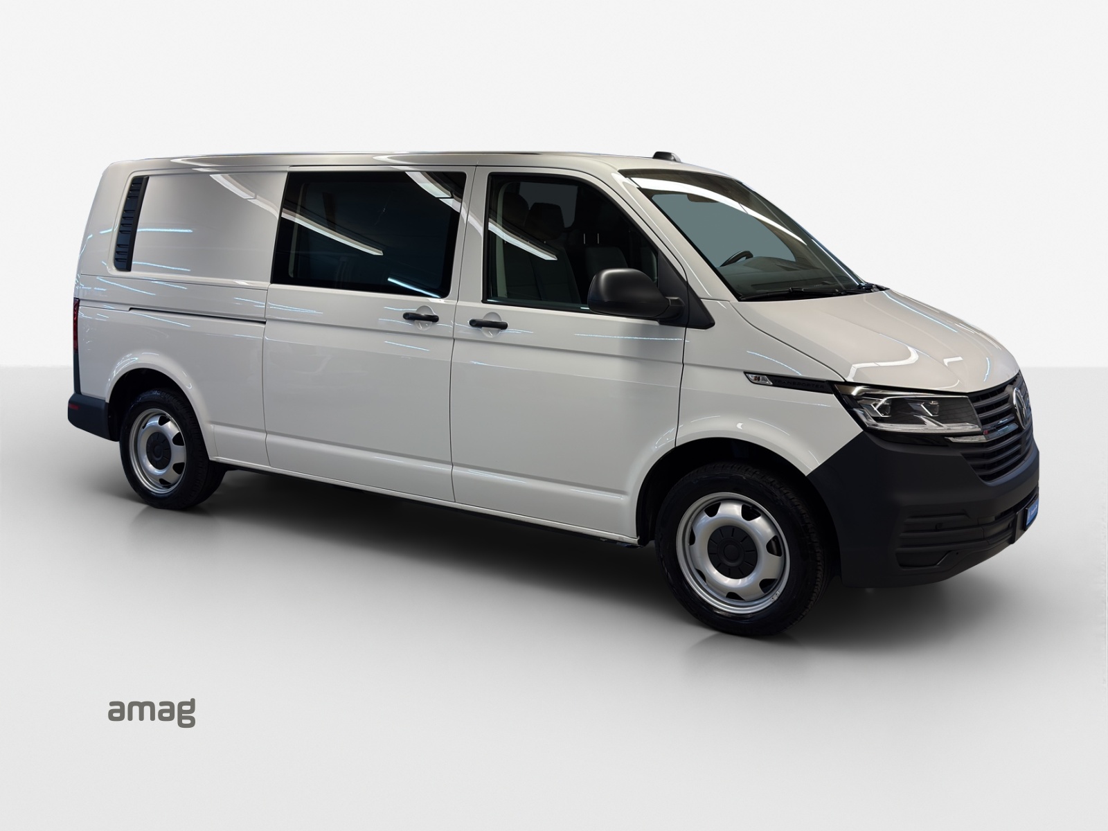VW T6.1 2.0 TDI 4Motion DSG-image-5