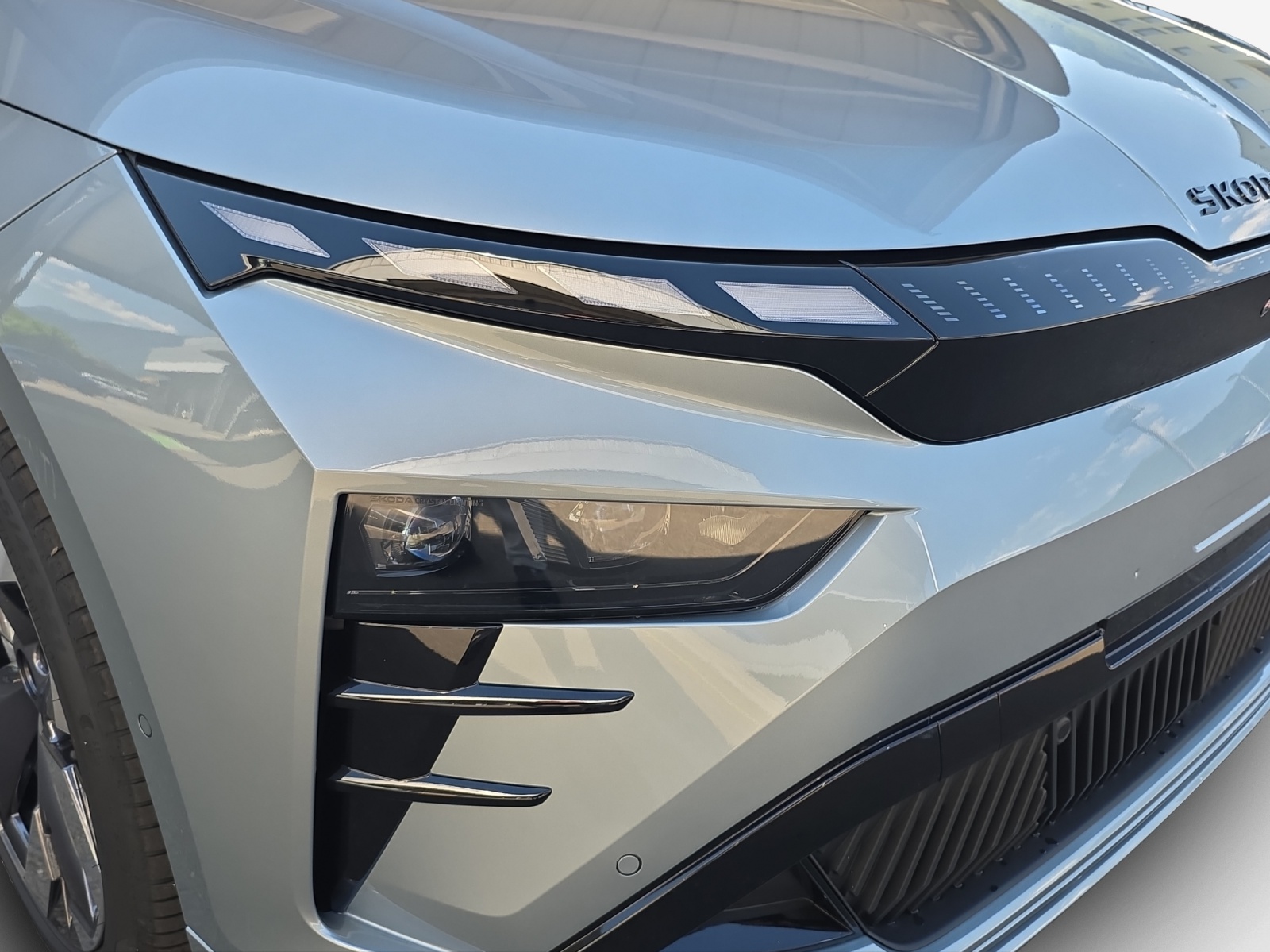 SKODA Enyaq 4x4 RS-image-14