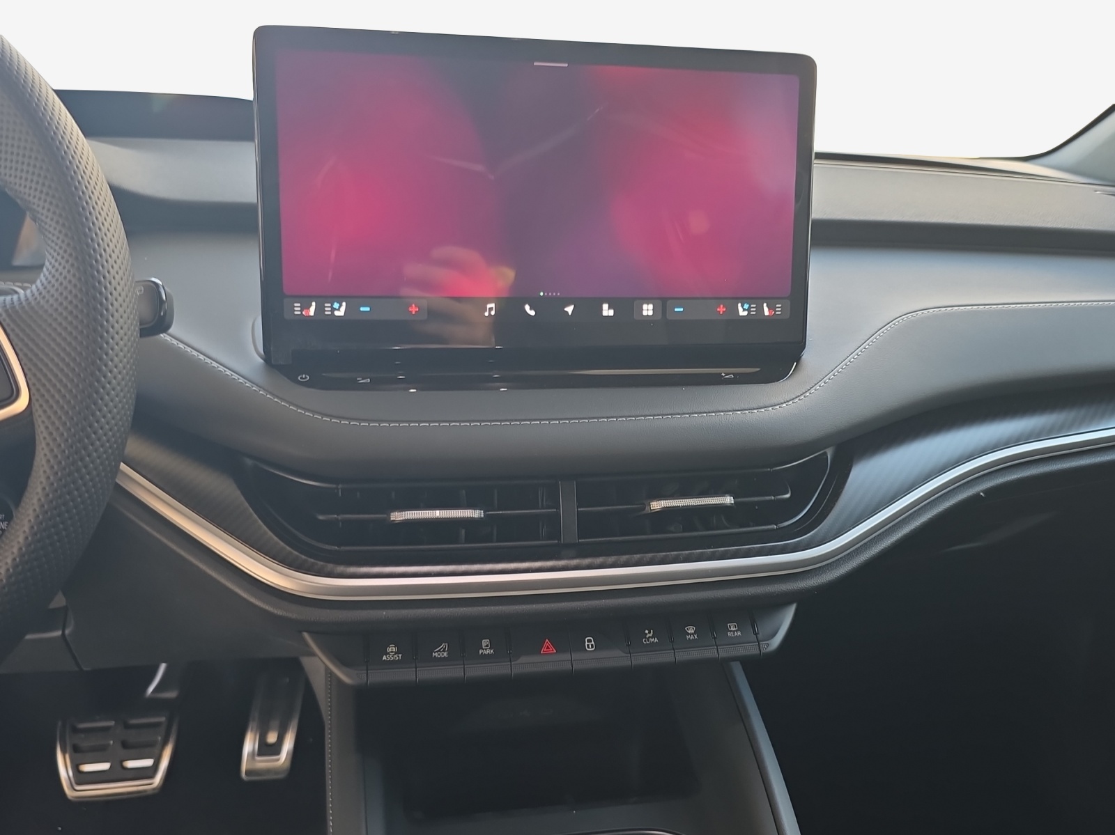 SKODA Enyaq 4x4 RS-image-10