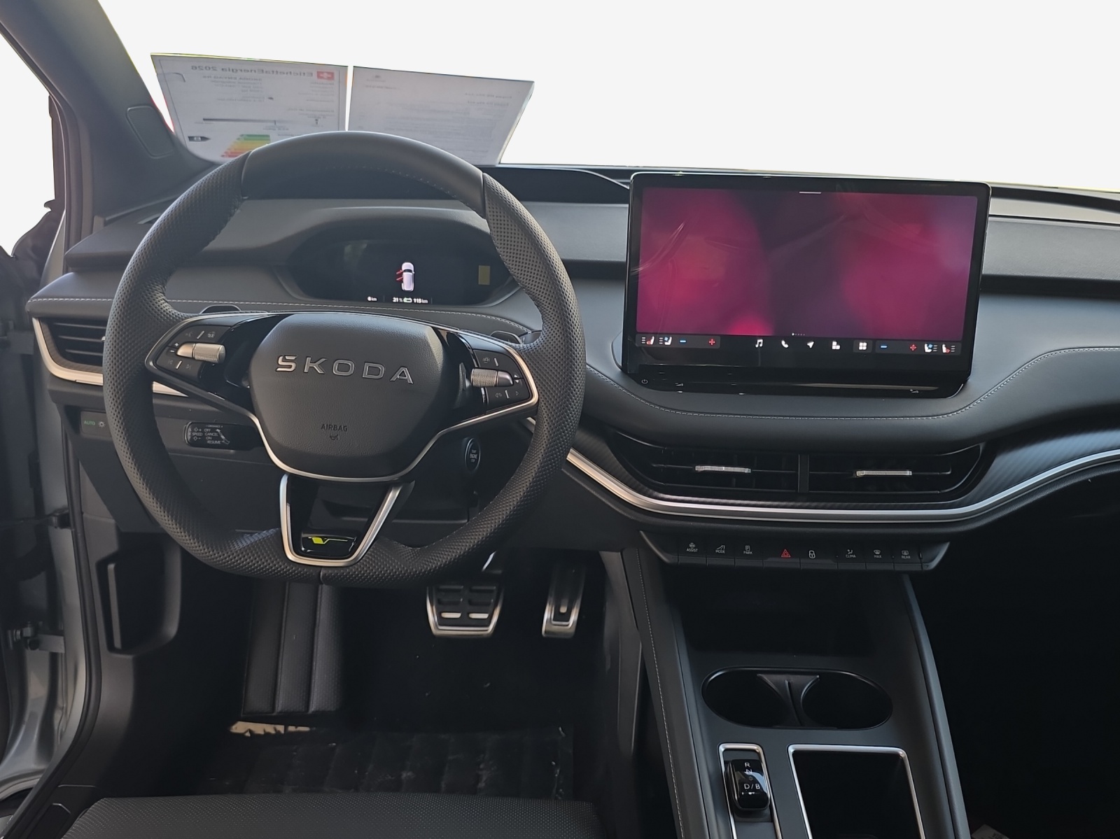 SKODA Enyaq 4x4 RS-image-8