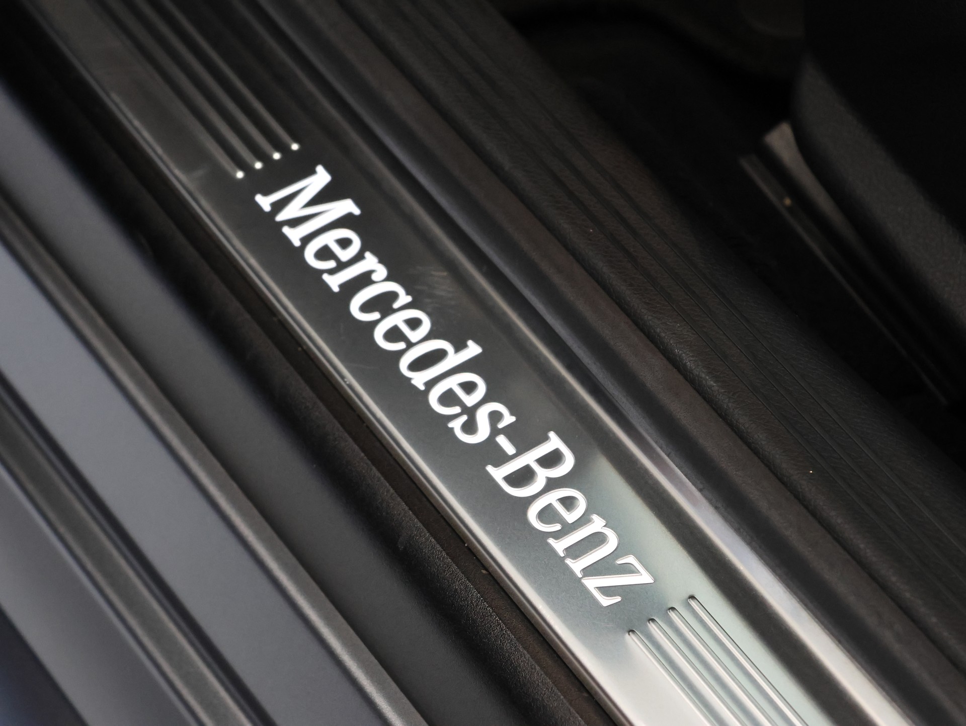 MERCEDES-BENZ C 300 Cabriolet 9G-Tronic * 360 Kamera* Burmester* *Sitzheizung/Lüftung*-image-18