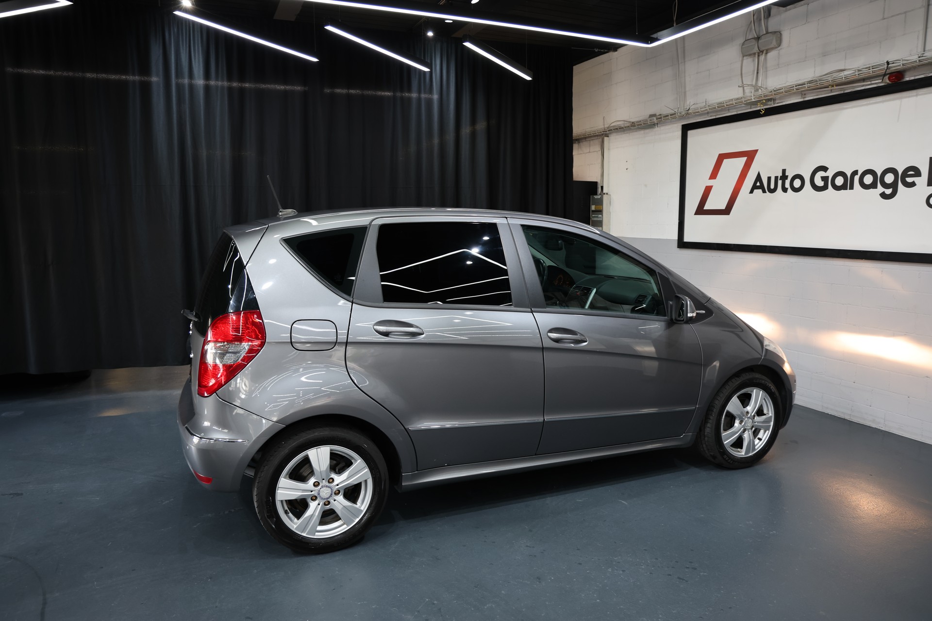 MERCEDES-BENZ A 180 Avantgarde-image-11