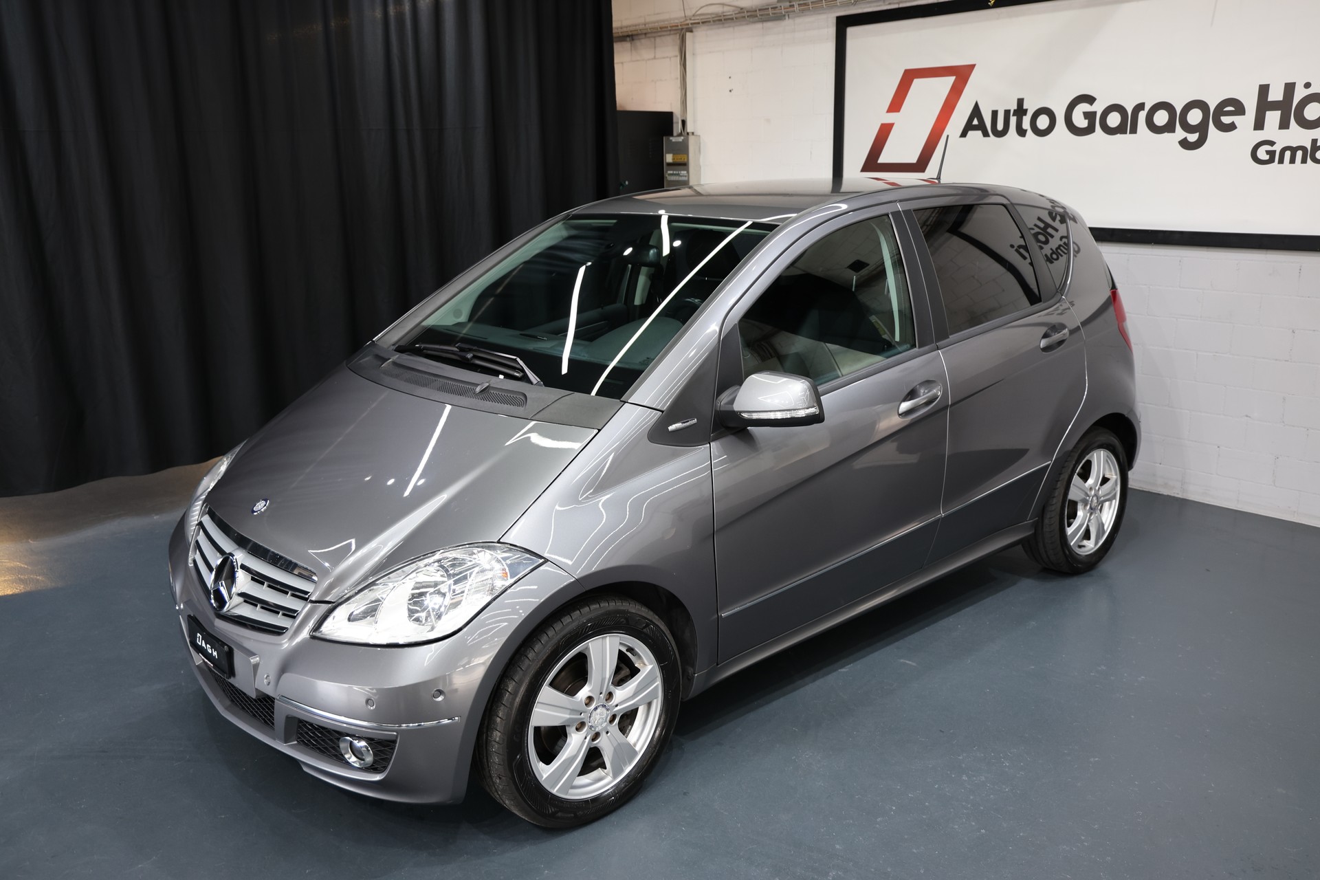 MERCEDES-BENZ A 180 Avantgarde-image-3