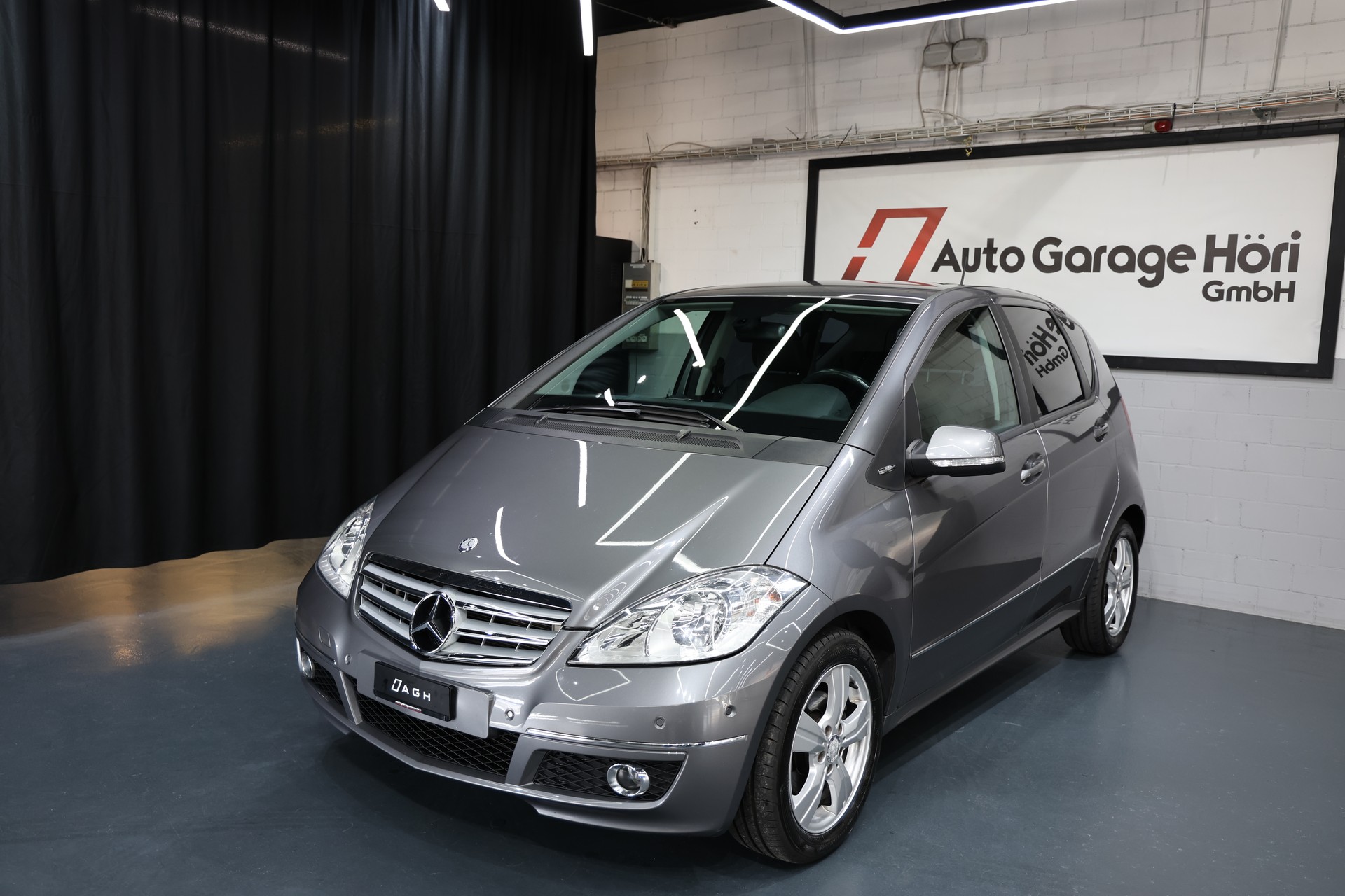 MERCEDES-BENZ A 180 Avantgarde-image-1