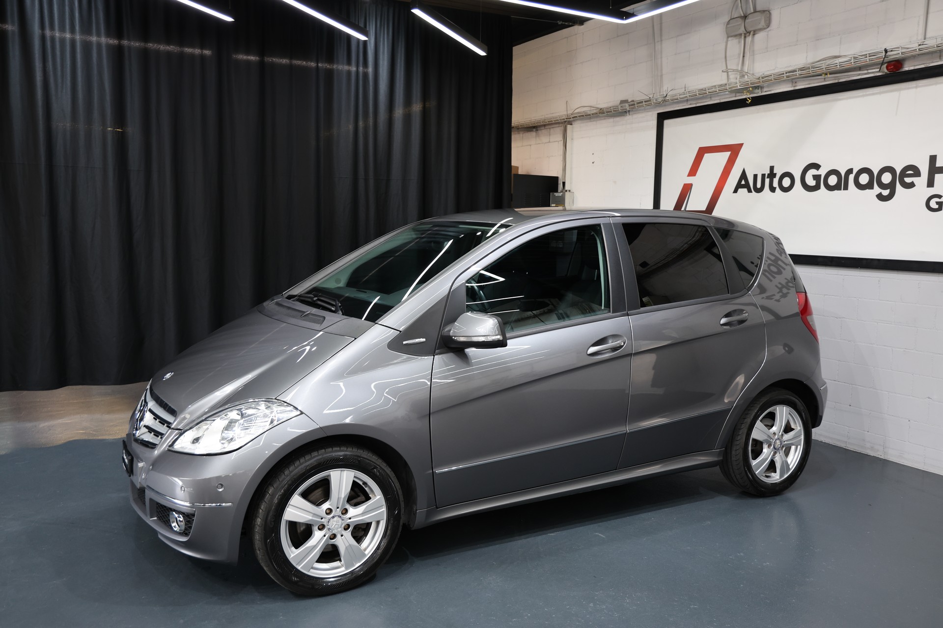 MERCEDES-BENZ A 180 Avantgarde-image-2