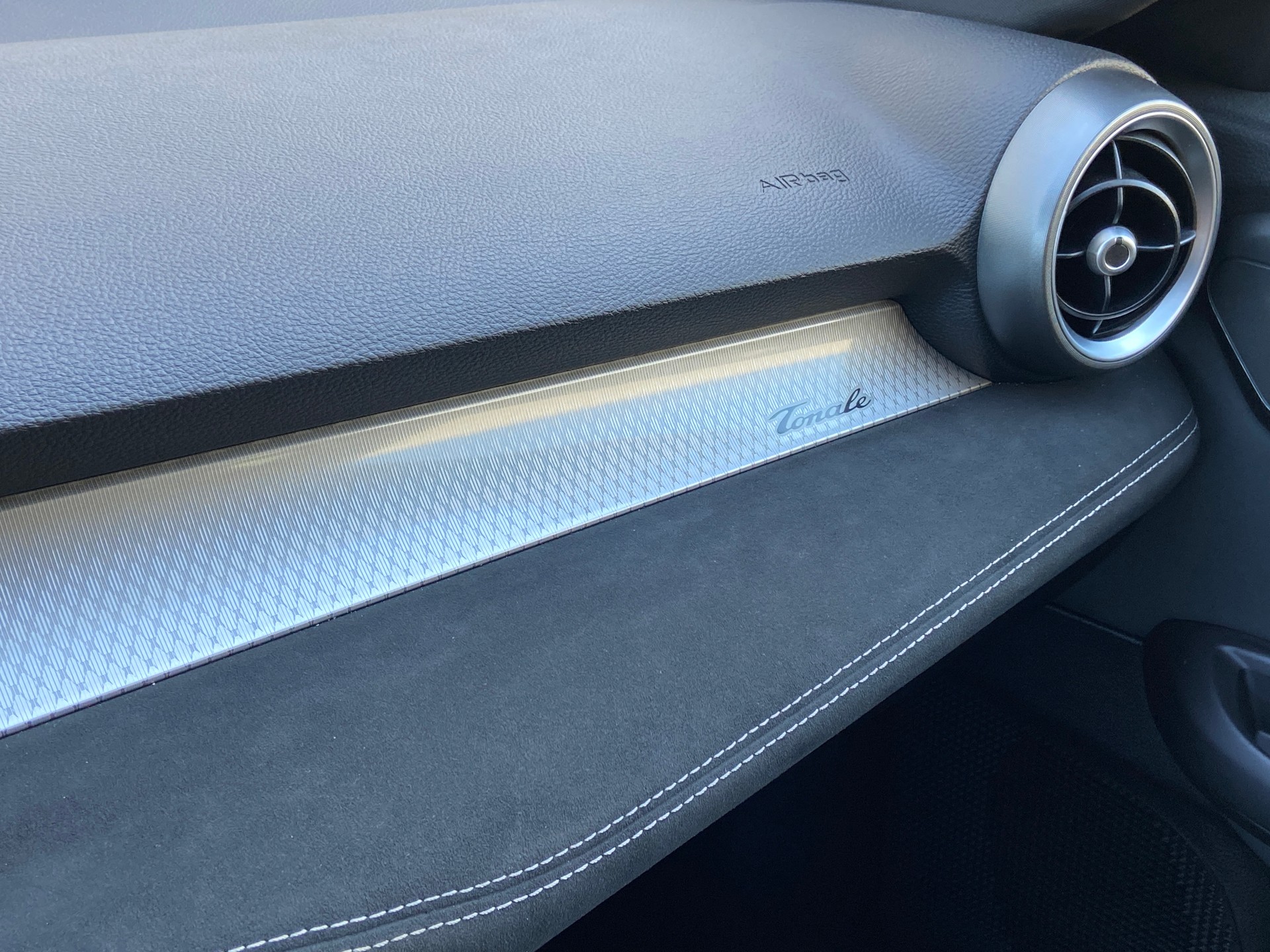 ALFA ROMEO Tonale 1.5 Hybrid Sport Speciale Tech MY26-image-12
