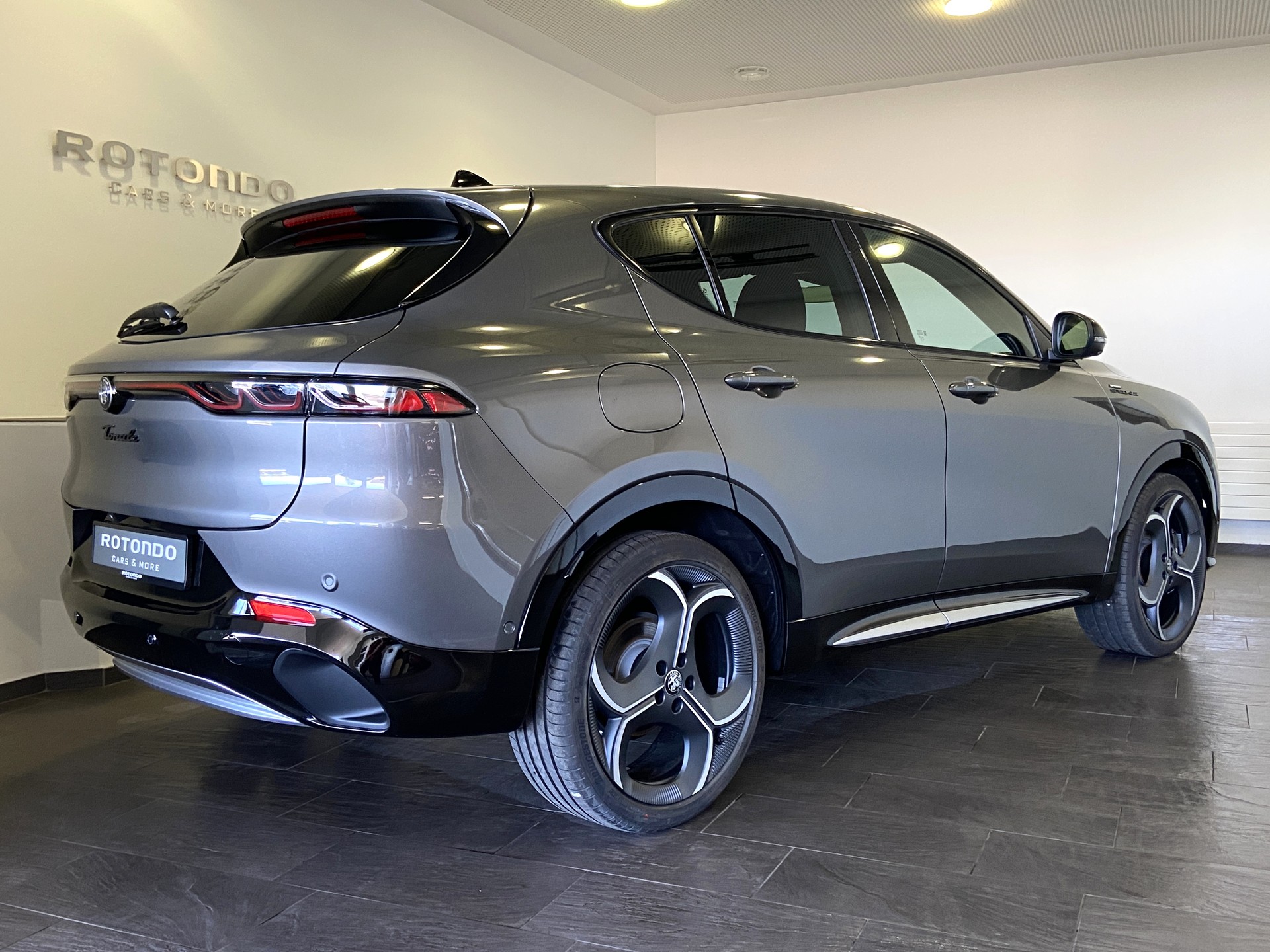 ALFA ROMEO Tonale 1.5 Hybrid Sport Speciale Tech MY26-image-1