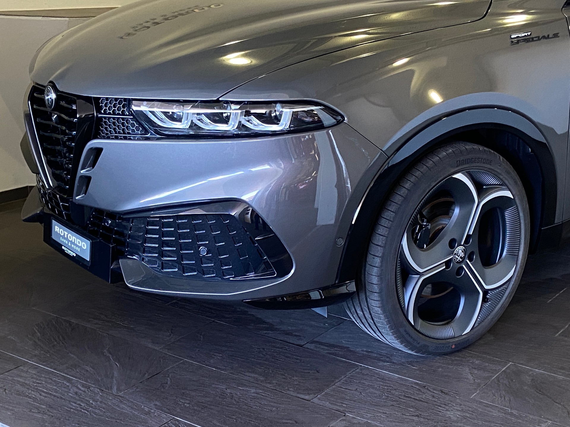 ALFA ROMEO Tonale 1.5 Hybrid Sport Speciale Tech MY26-image-2