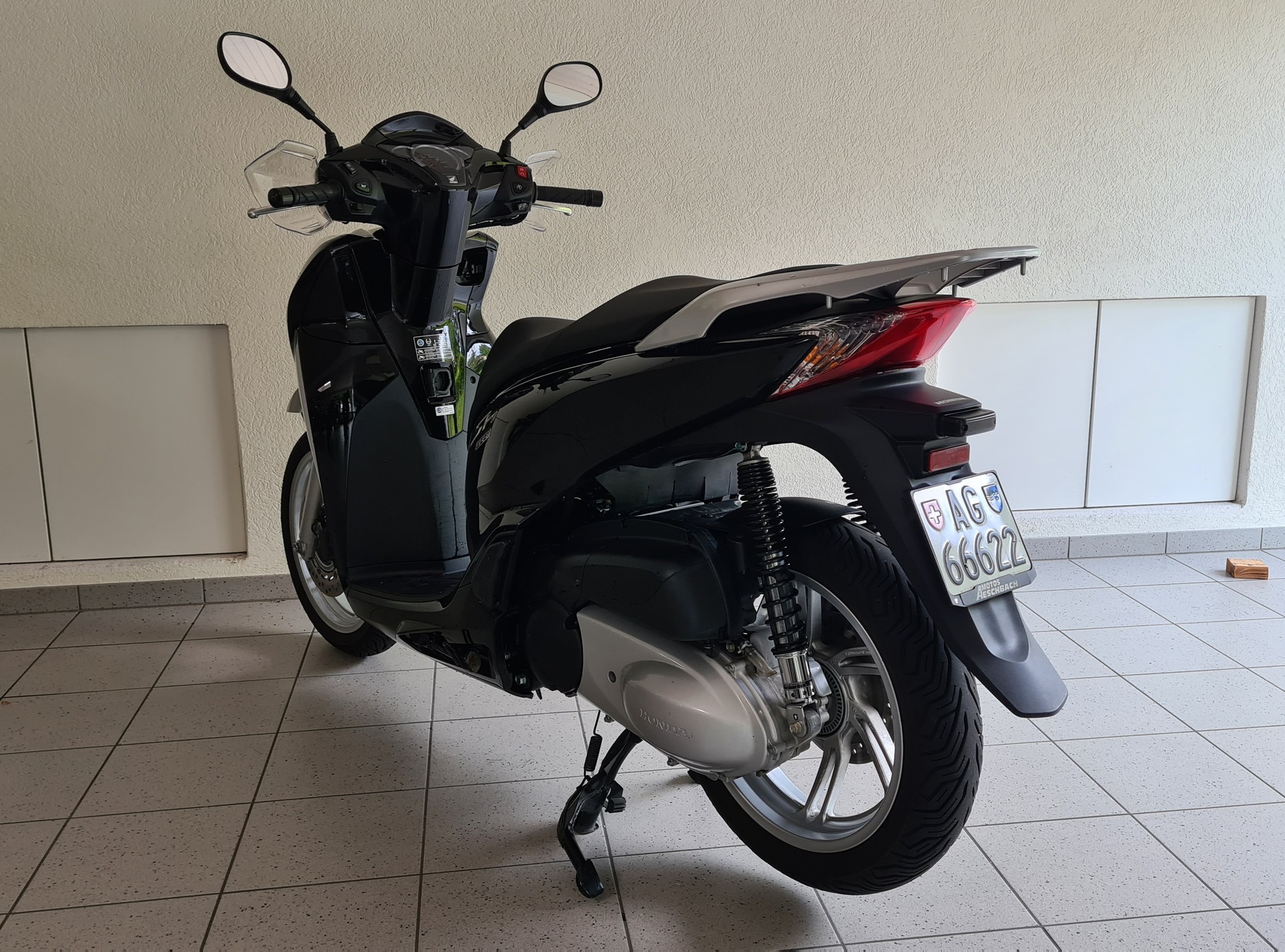 HONDA SH 300 i ABS-image-4