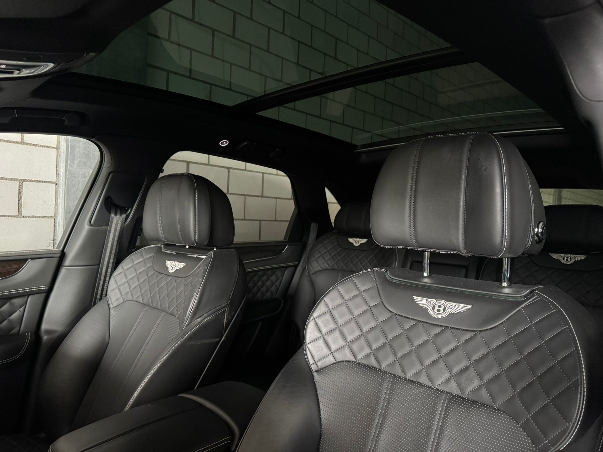 BENTLEY Bentayga W12 Traumausstattung-image-5