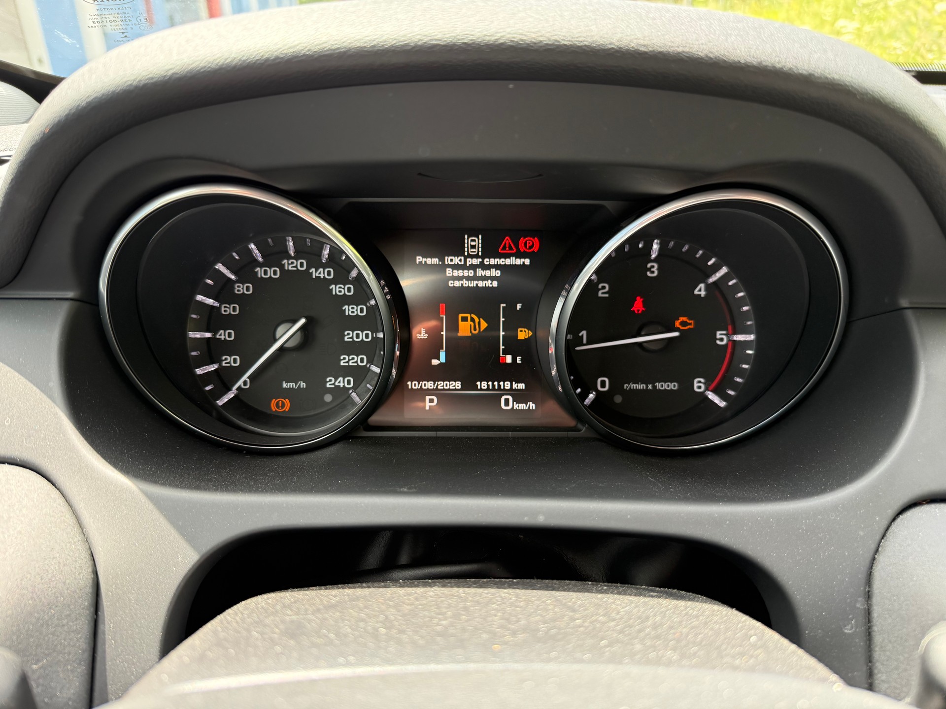 LAND ROVER Discovery Sport 2.0 TD4 SE AT9-image-7