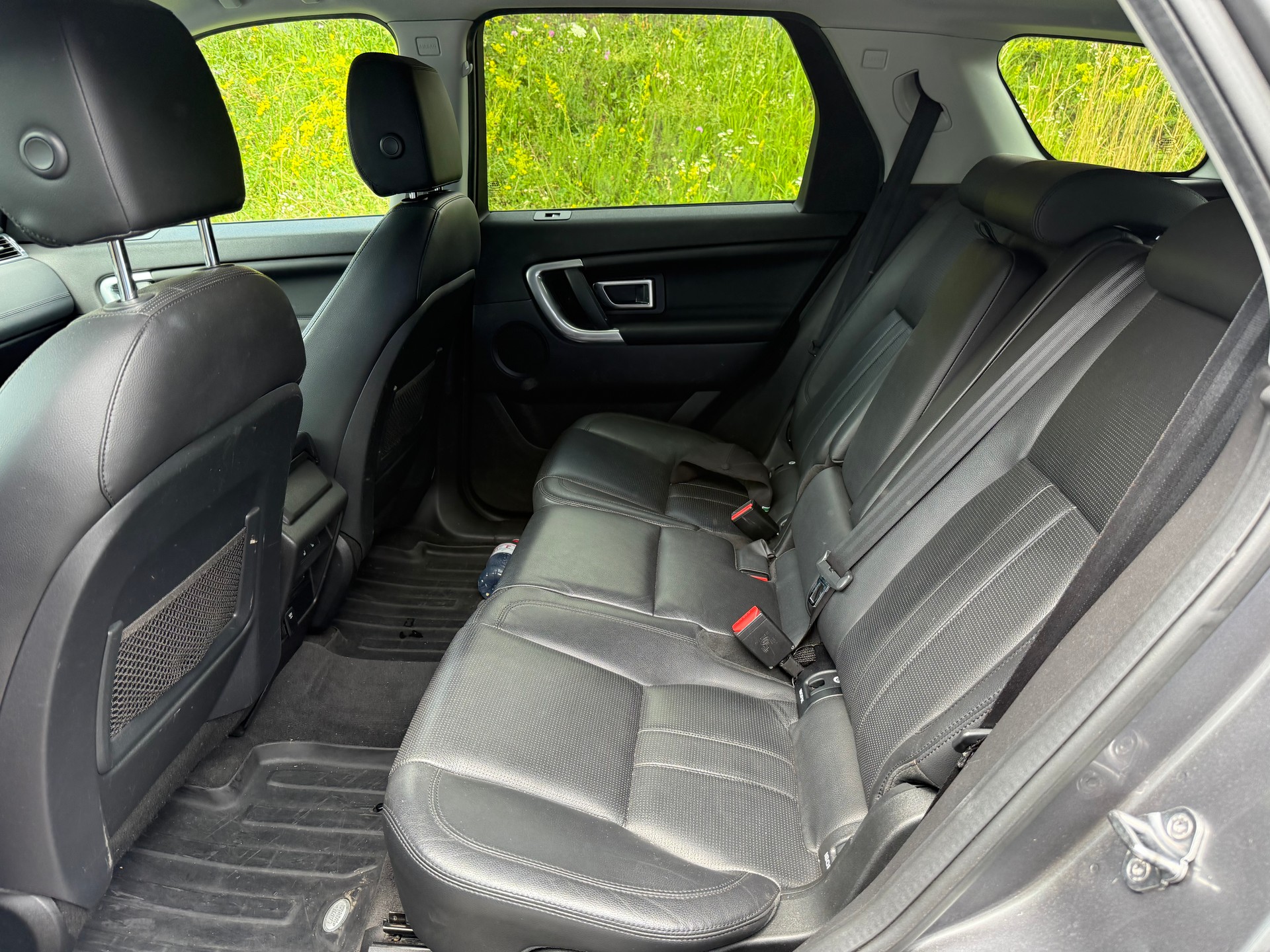 LAND ROVER Discovery Sport 2.0 TD4 SE AT9-image-5